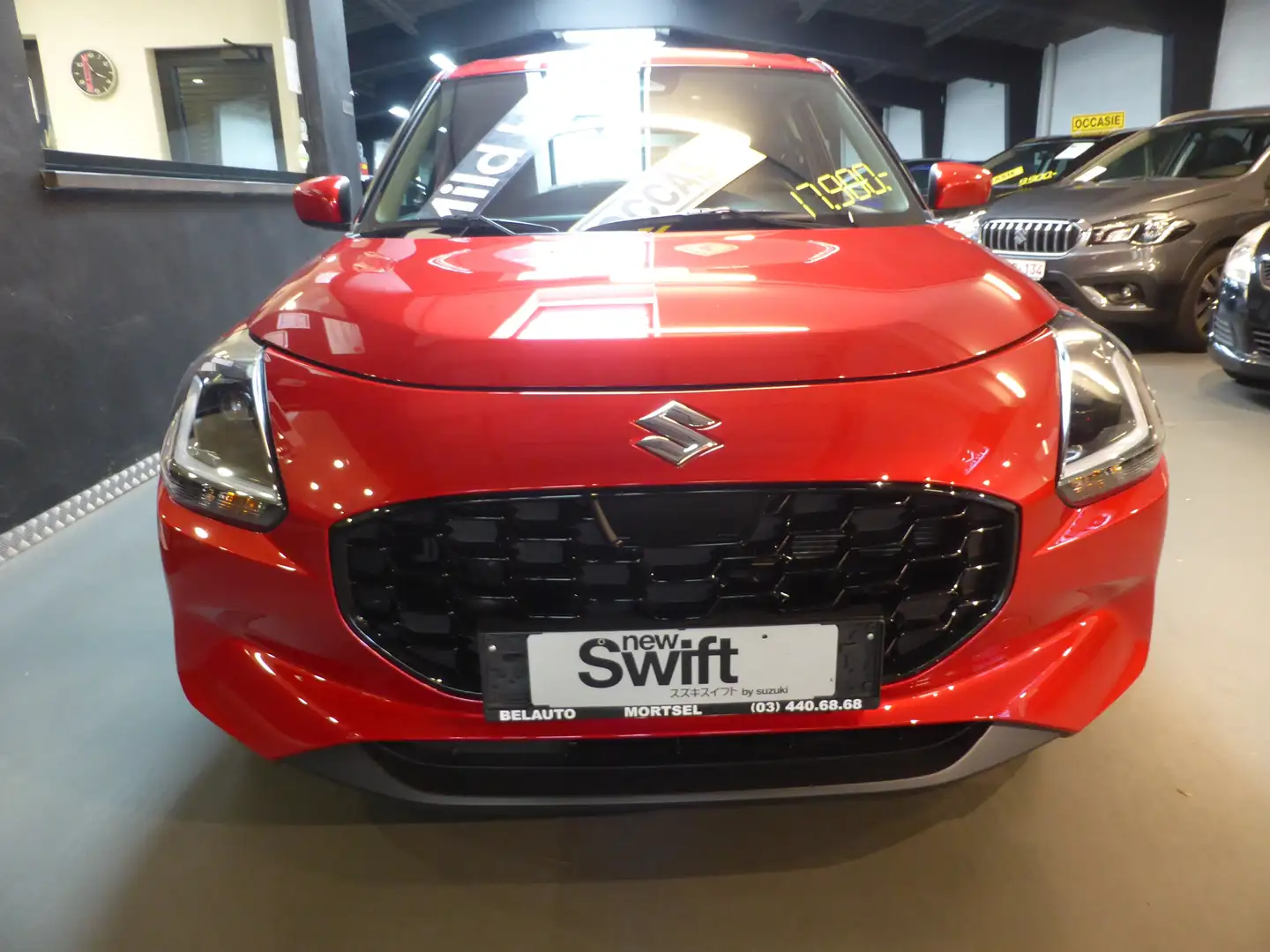 Suzuki Swift Swift 1.2 Dualjet Hybrid MT Comfort+ MET GARANTIE Rood - 1