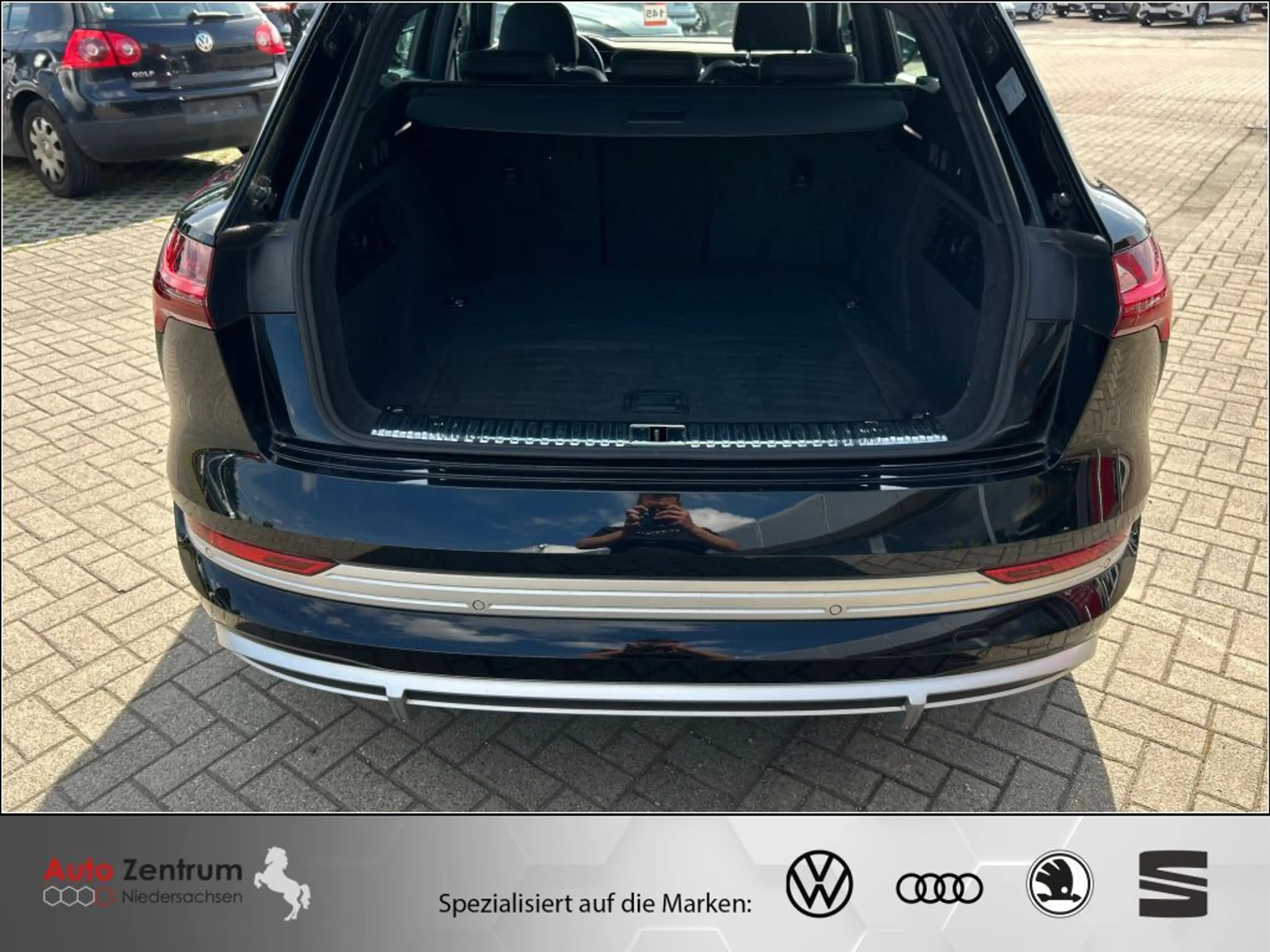 Audi e-tron S quattro 370 Kw AZN-Haus-Förderung* StandHz Luftf — photo 7