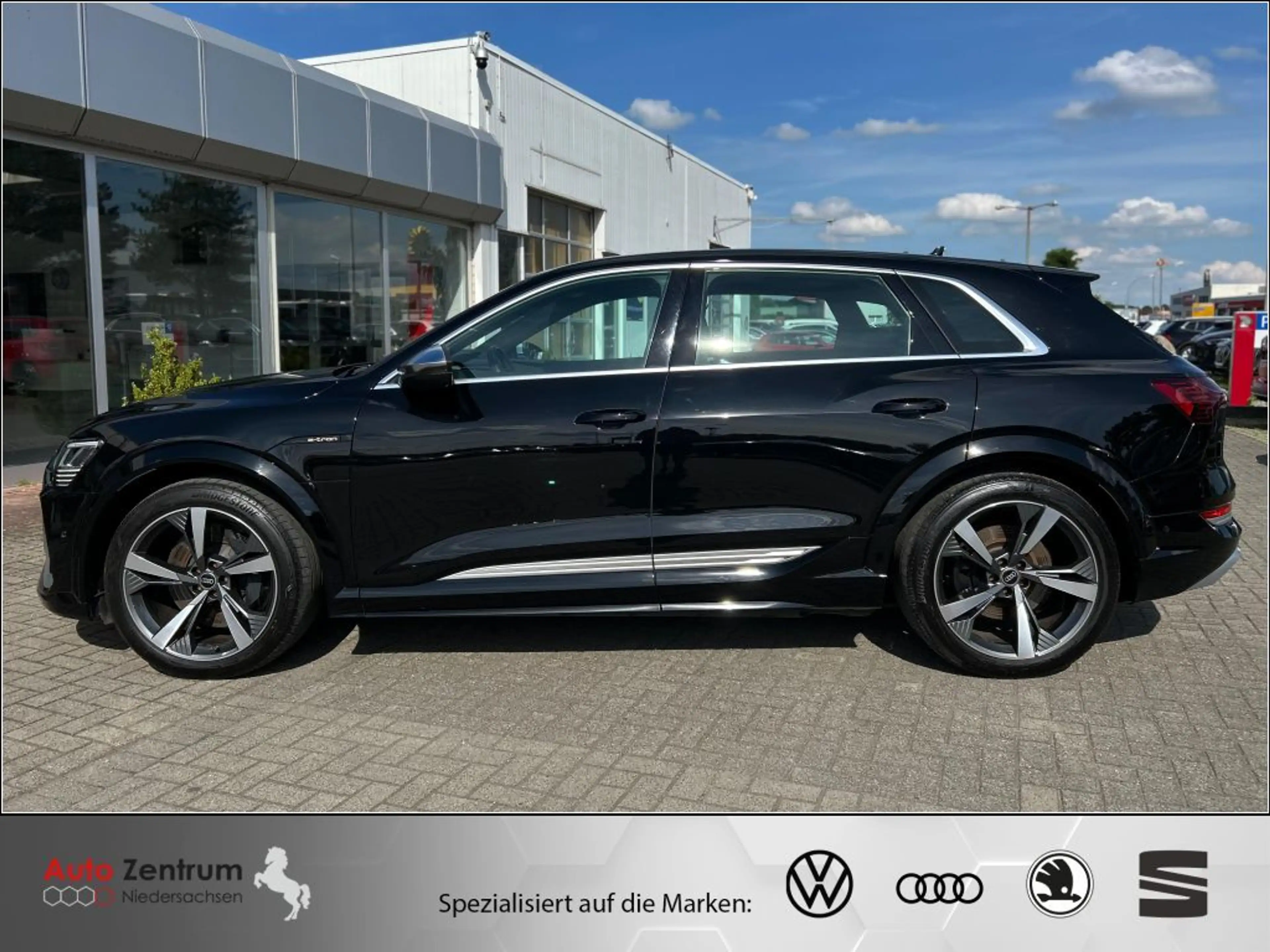 Audi e-tron S quattro 370 Kw AZN-Haus-Förderung* StandHz Luftf — photo 10