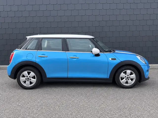 Mini Hatch view 2