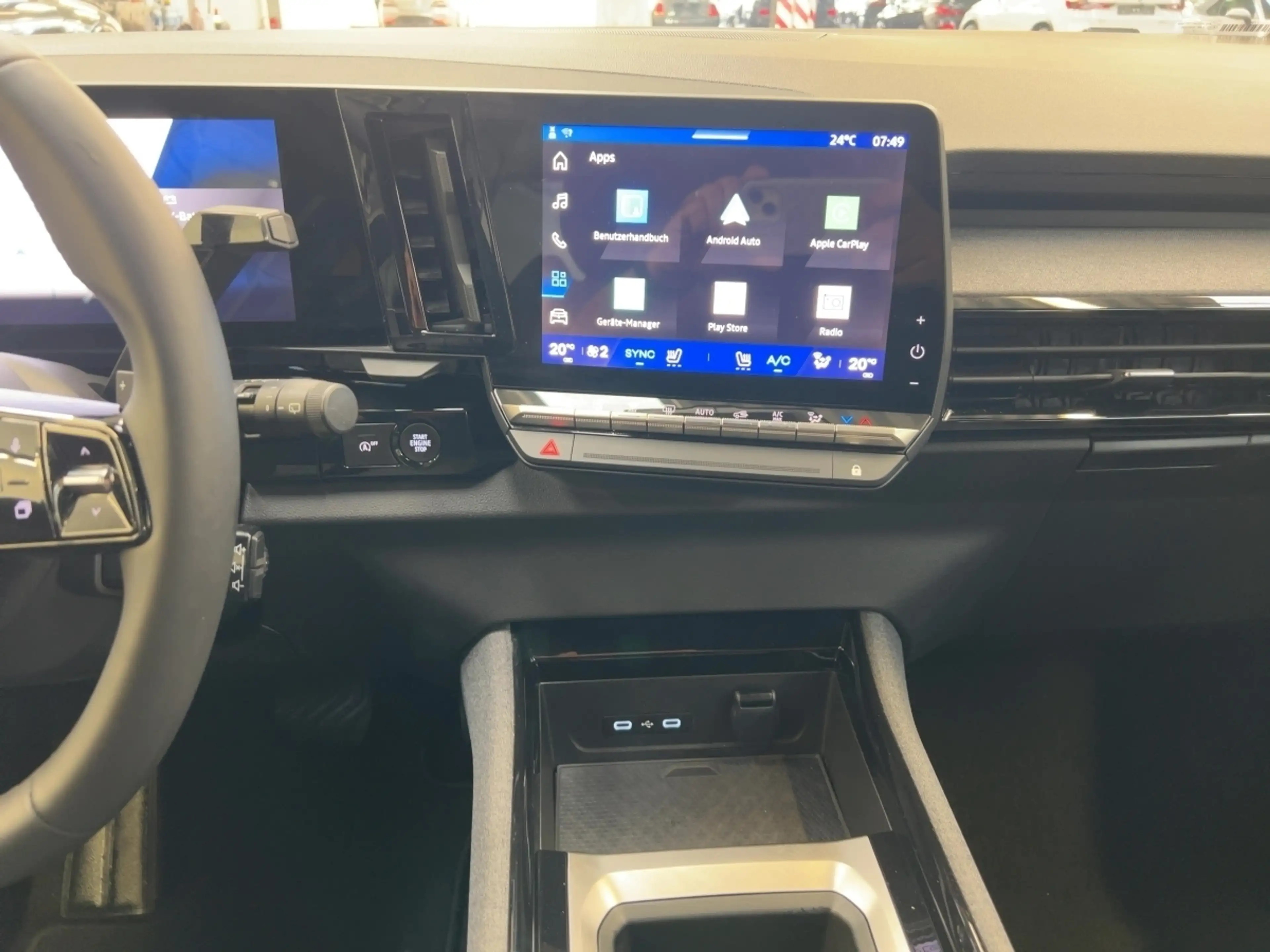 Renault Austral EVOLUTION MILD HYBRID 160 AUTOMATIK — photo 12