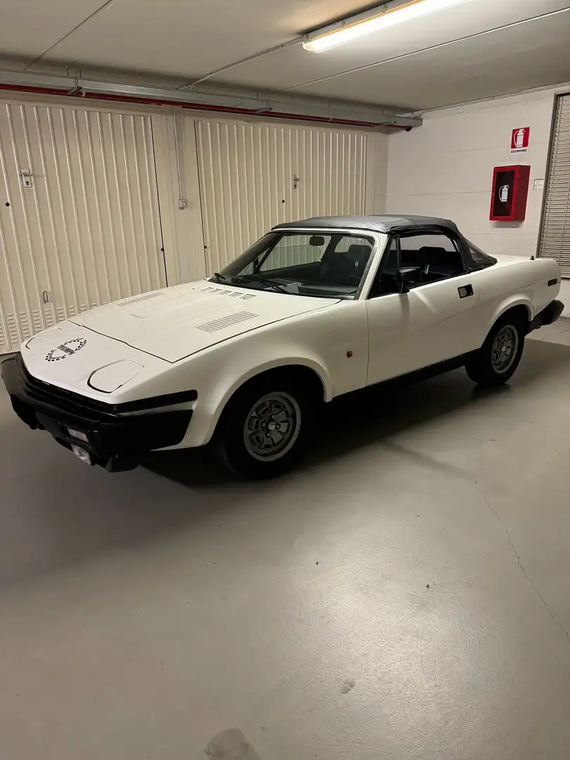 Triumph TR7 Cabrio - 2