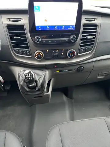 Ford Transit Custom view 12