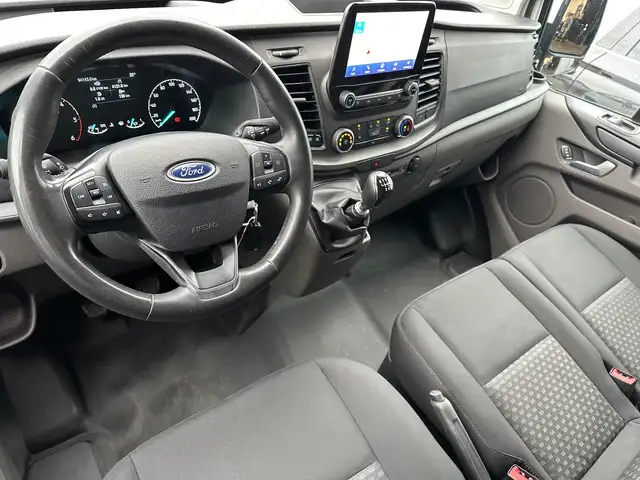 Ford Transit Custom view 8