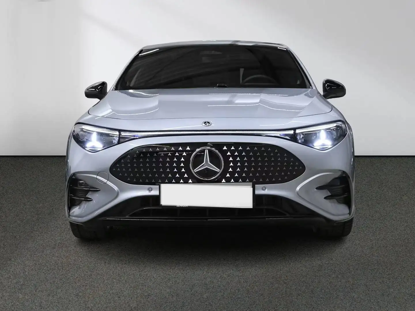 Mercedes-Benz CLA 350 CLA 350 EQ 4MATIC Silber - 2