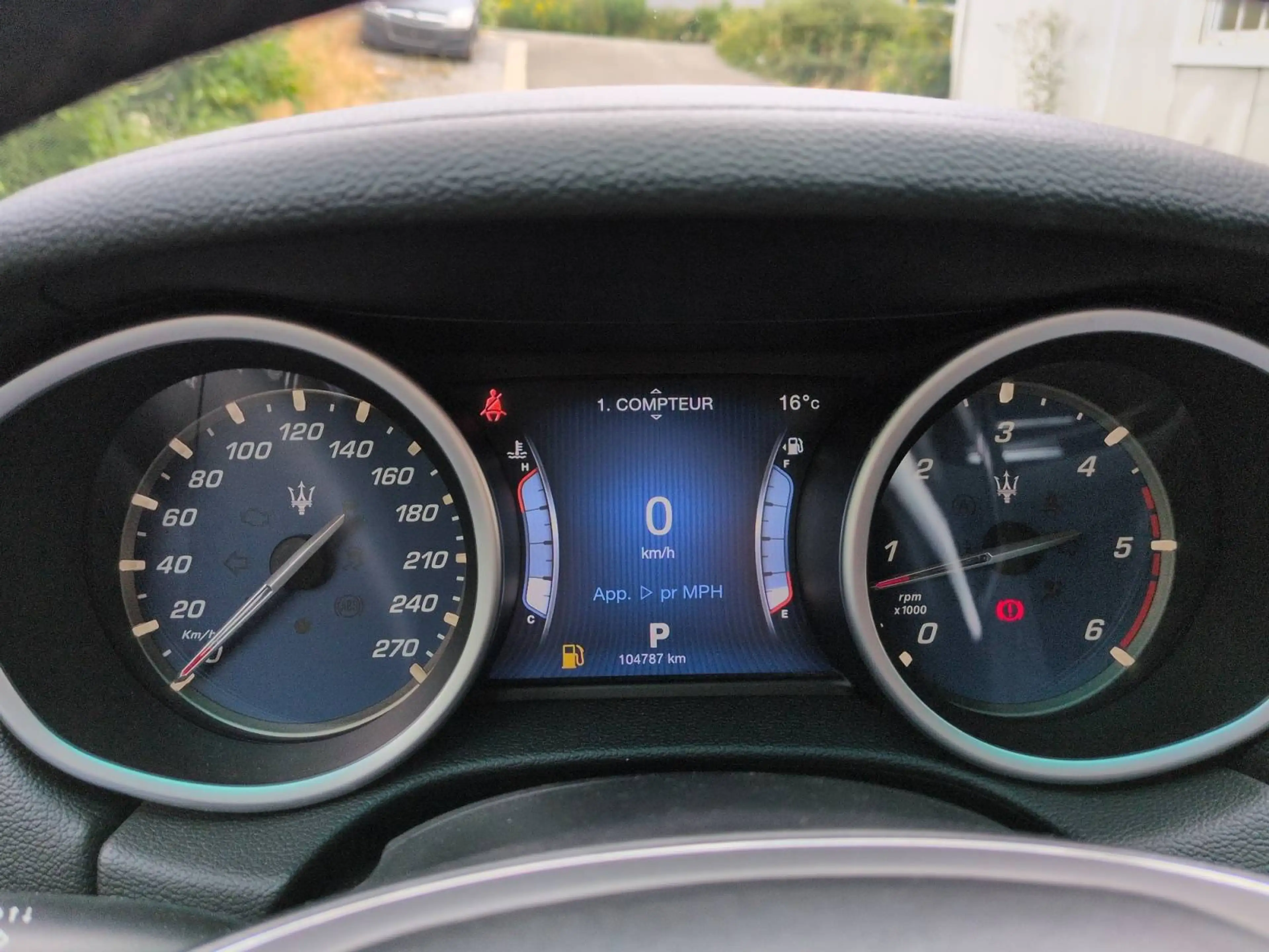 Maserati Ghibli Ghibli 3.0 D — photo 14