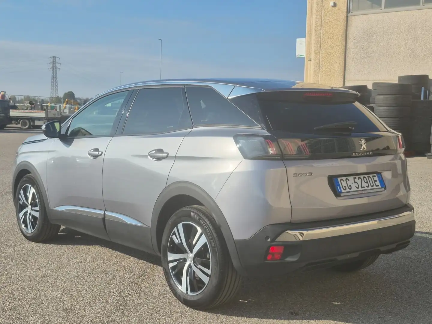 Peugeot 3008 1.5 bluehdi Allure Pack s Gris - 2
