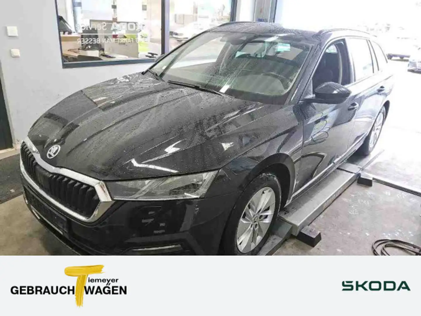 Skoda Octavia Combi 2.0 TDI DSG AMBITION AHK LED VIRTU Negro - 1