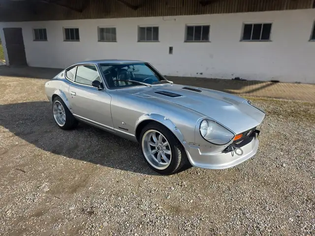Nissan Datsun 240z 260Z  restauriert wie neu +TUV