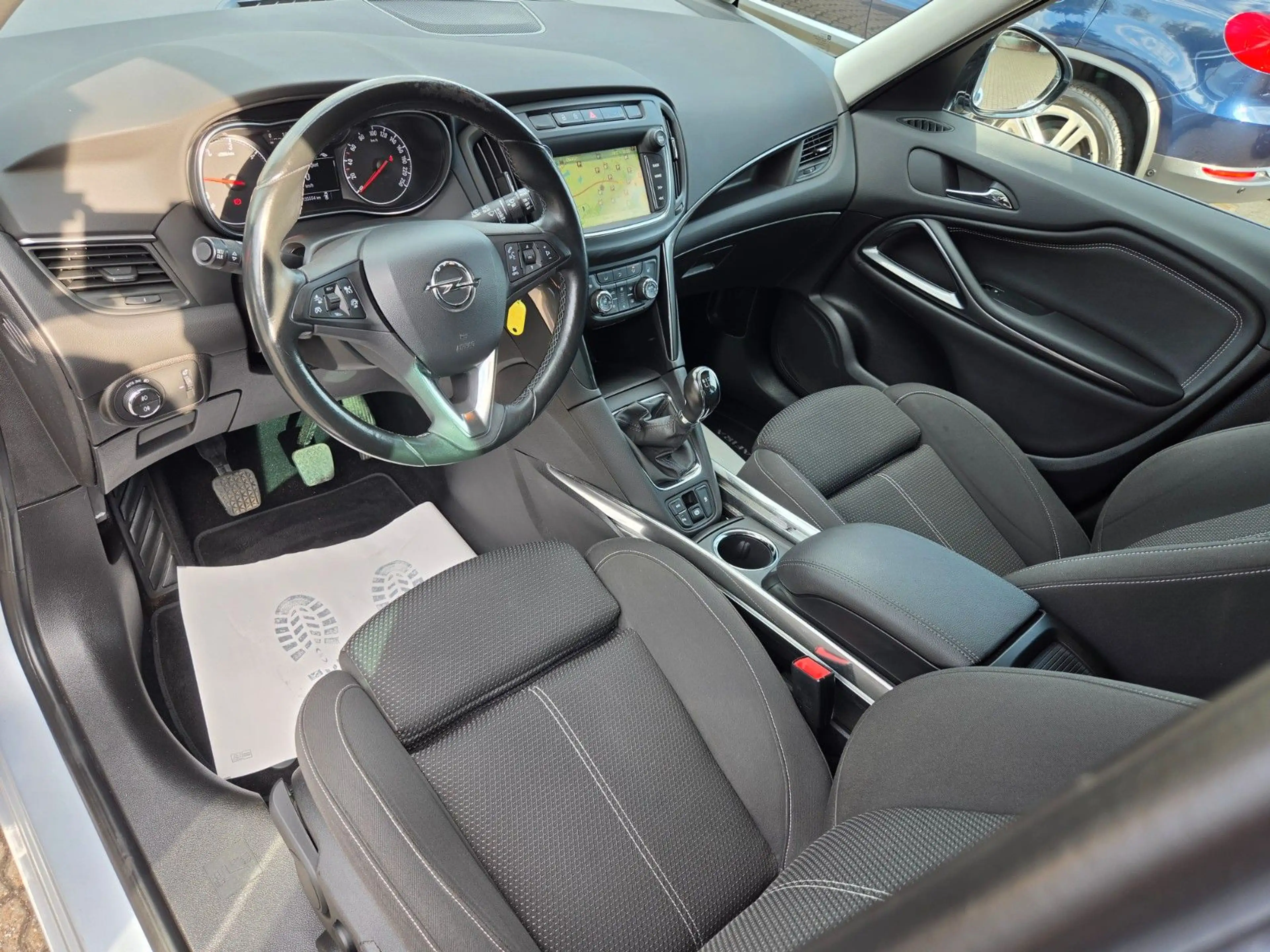 Opel Zafira C Business Innovation Navi LED PDC AHK... — photo 11