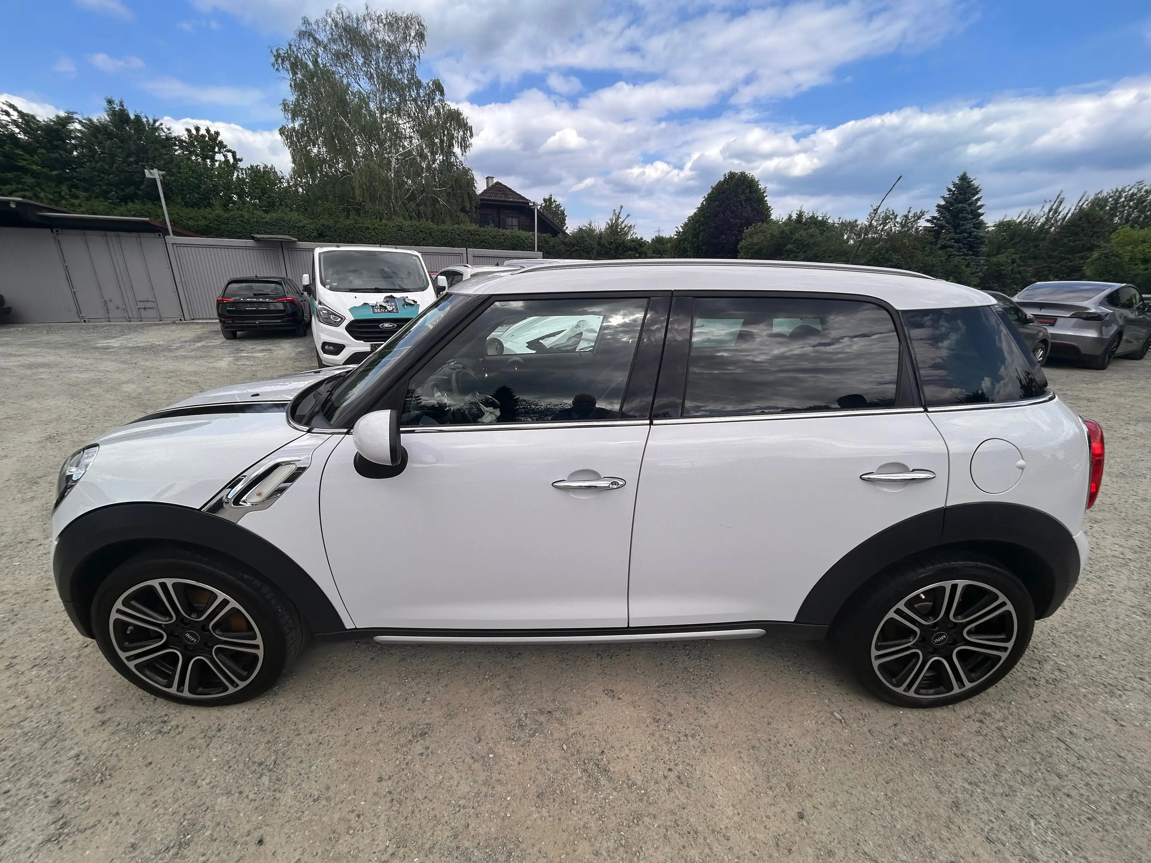 MINI Cooper D Countryman Cooper D All4 Teilleder Xenon Navi Panorama — photo 10