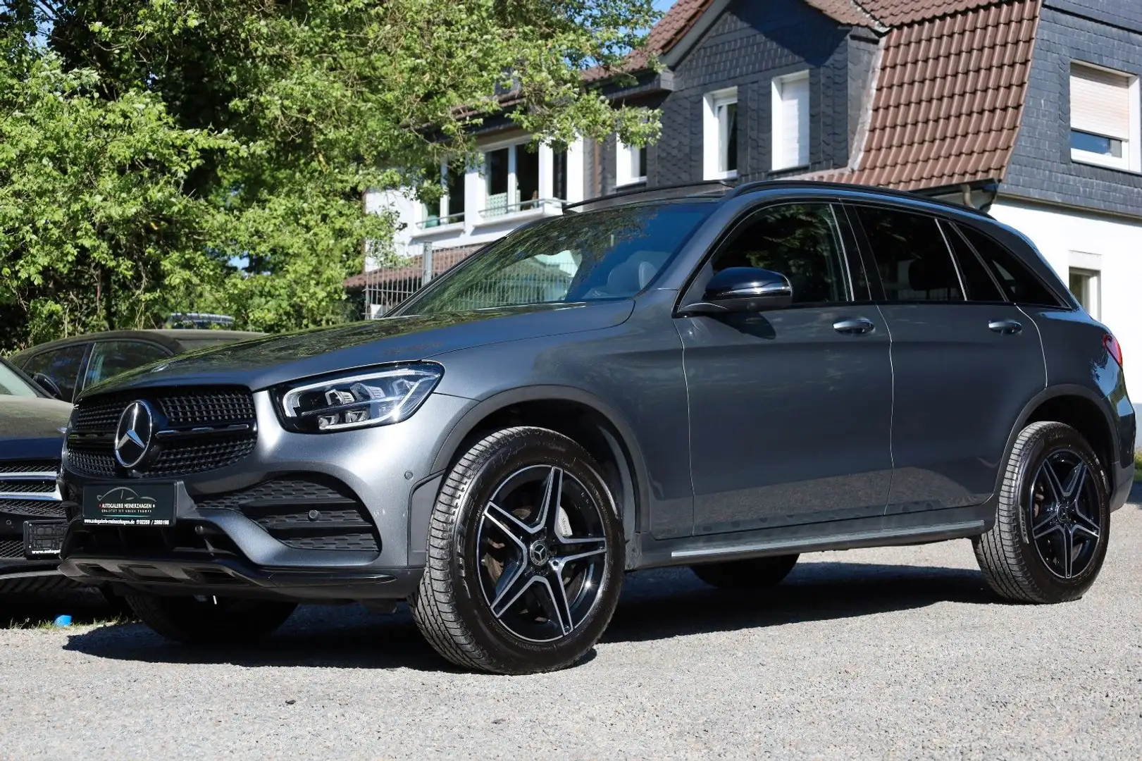Mercedes-Benz GLC 300 de 4Matic/AMG-Line/PANO/AHK/HUD/360°/SWA Grau - 1