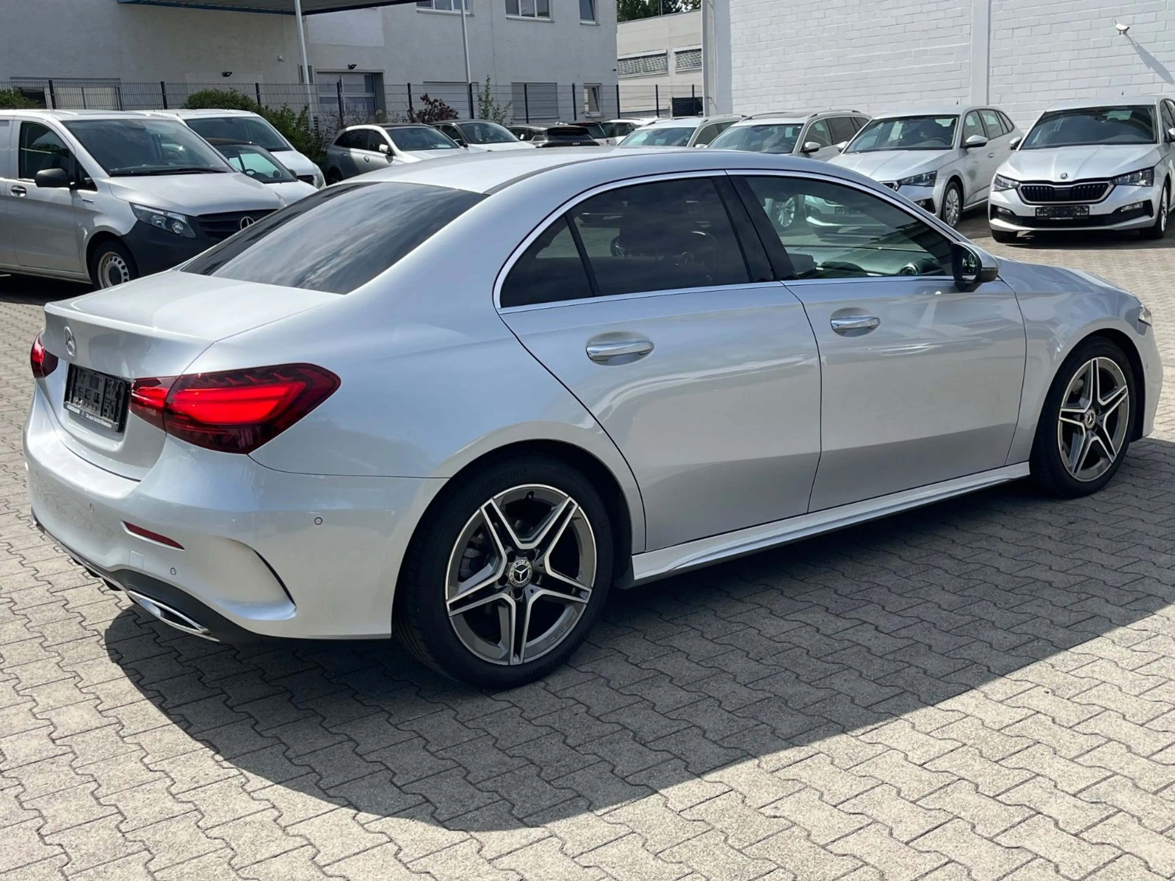 Mercedes-Benz A 200 A Limousine AMG — photo 2