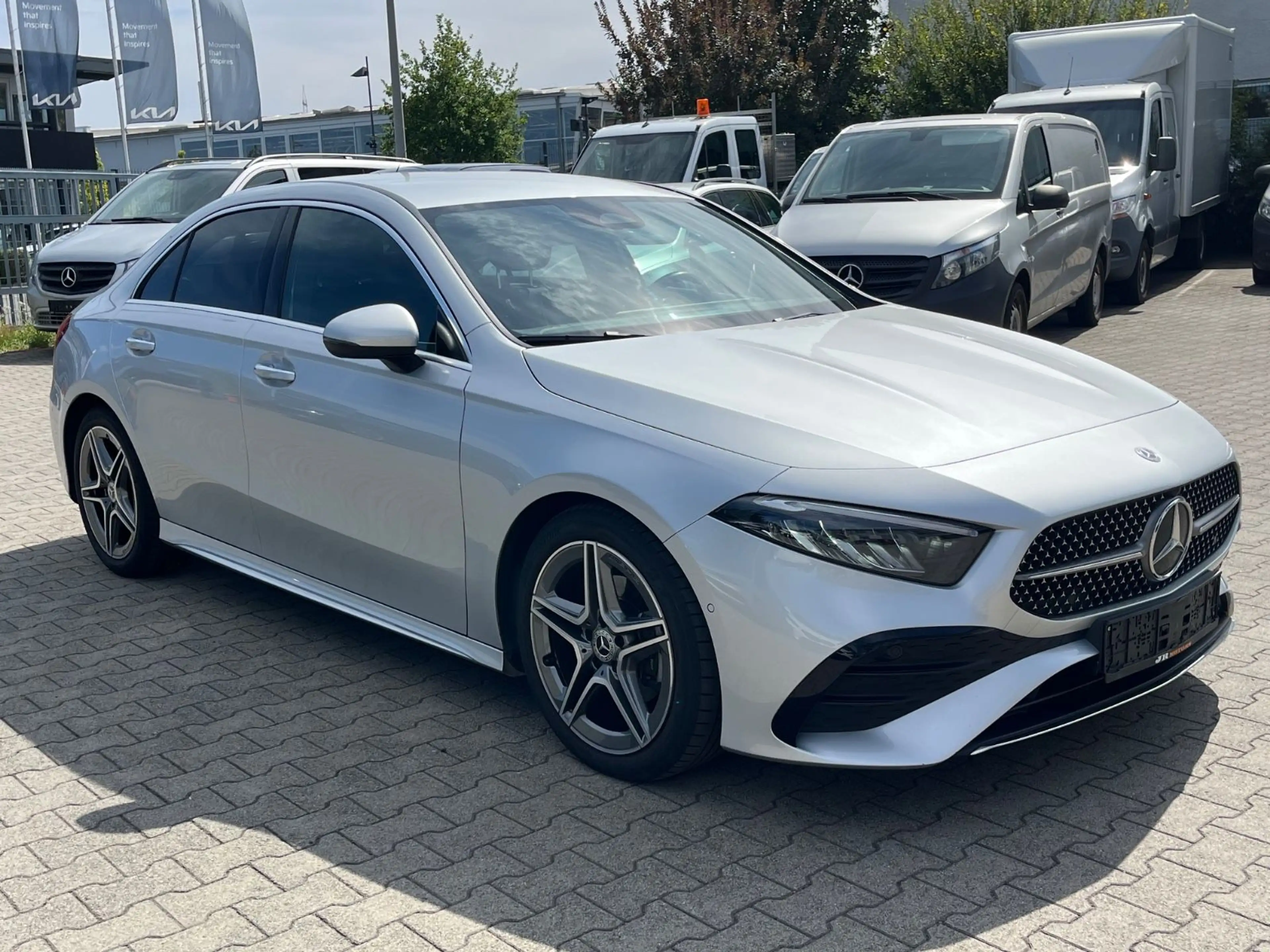 Mercedes-Benz A 200 A Limousine AMG — photo 4