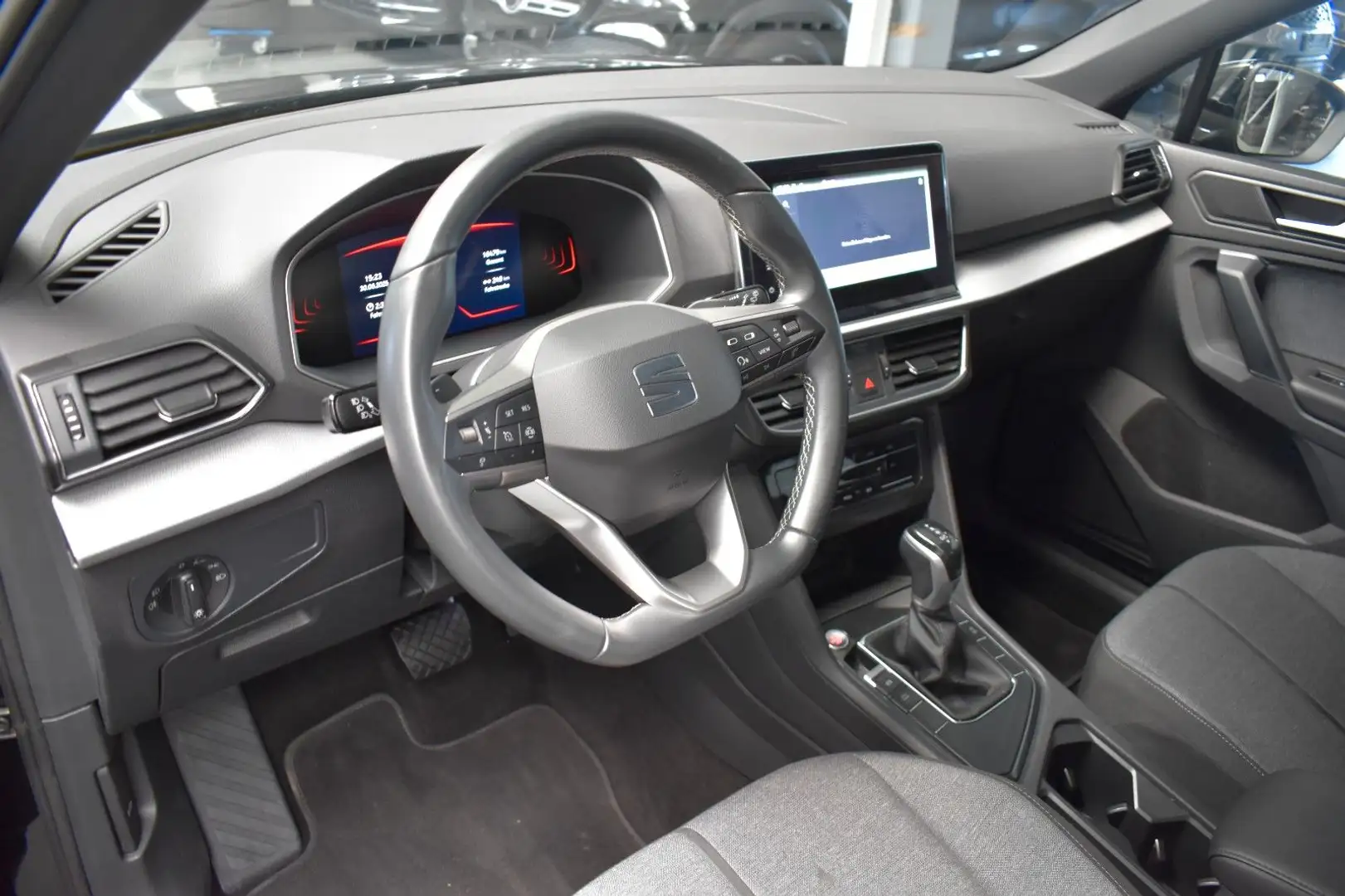 SEAT Tarraco 2.0 TDI STYLE 7-SITZER*LED*NAVI*ACC*PDC* Czarny - 2