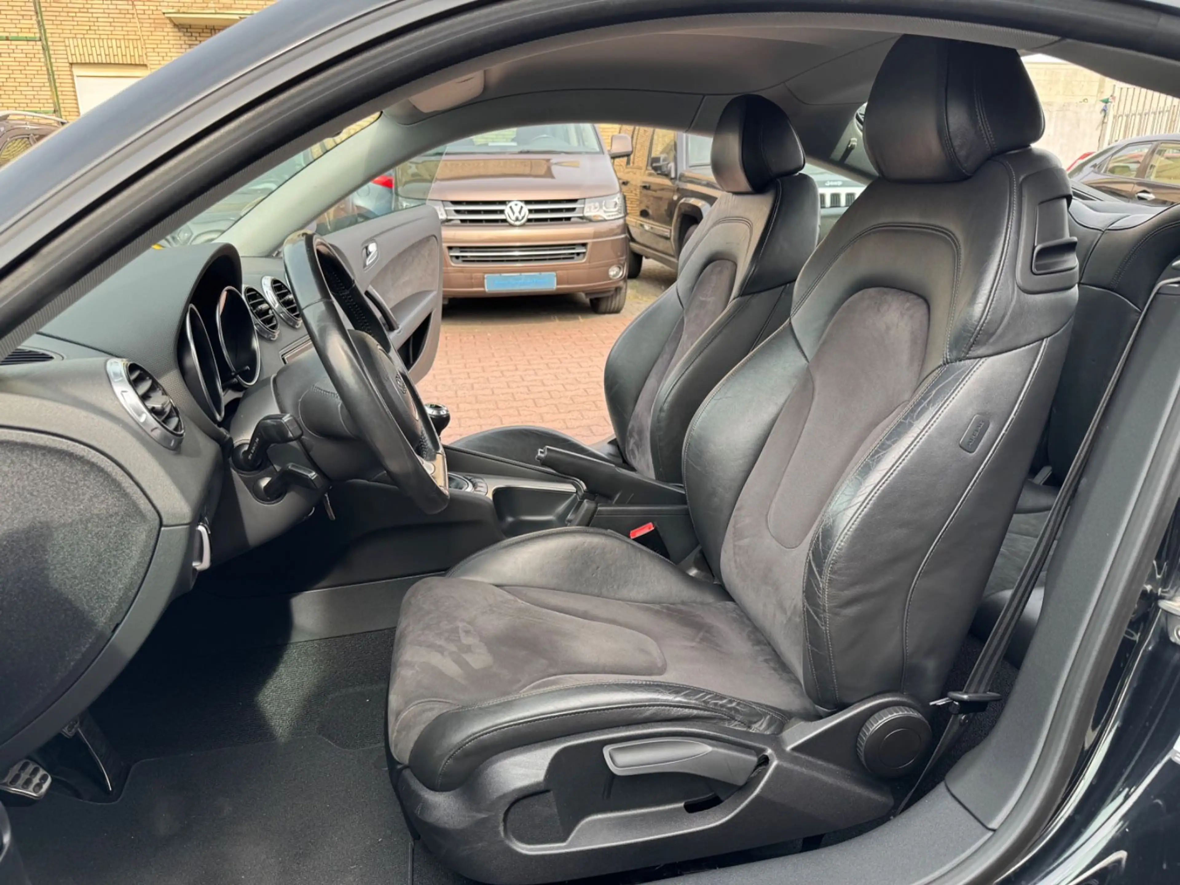 Audi TT Coupe 2.0 TDI Quattro*TÜV 08/28*XENON* — photo 14