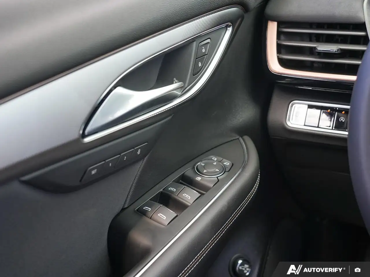 Buick Envision fotografie Buick Envision