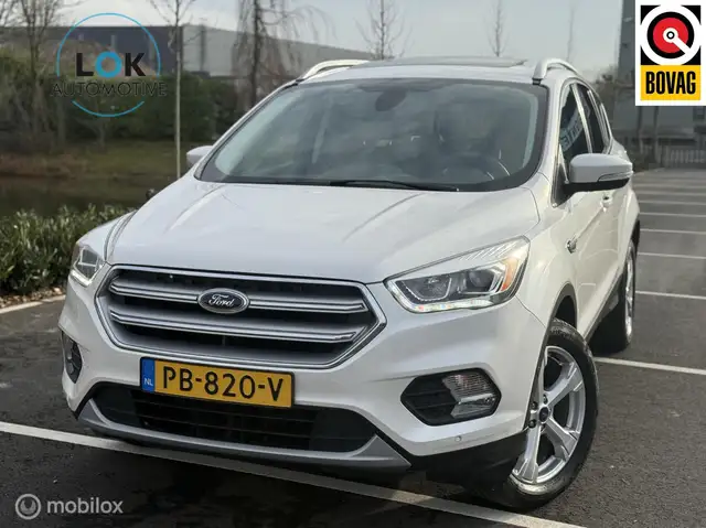 Ford Kuga 1.5 EcoBoost Titanium PANO|CAMERA|SFEER|TRKHK|CARP