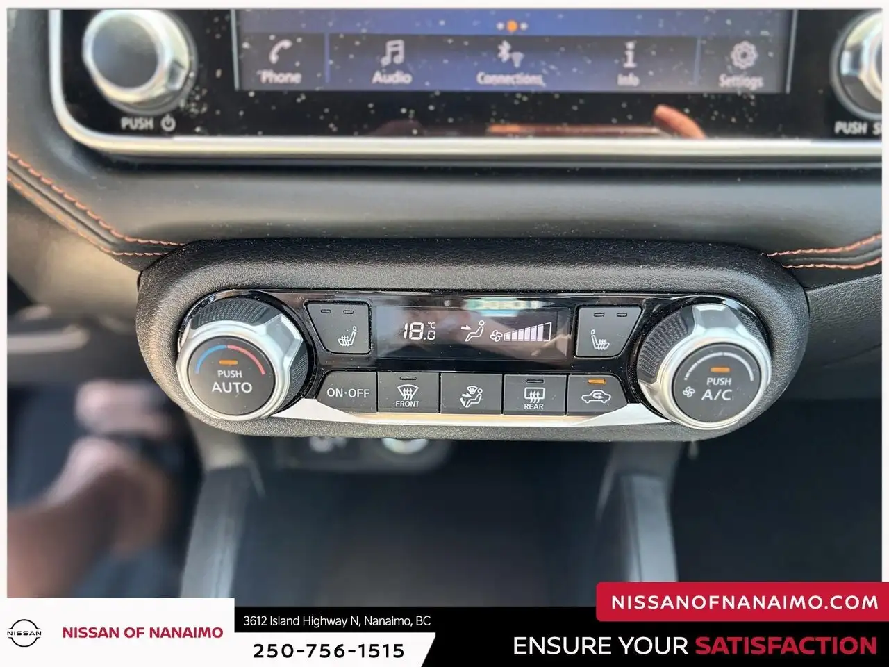 Nissan Versa снимка Nissan Versa