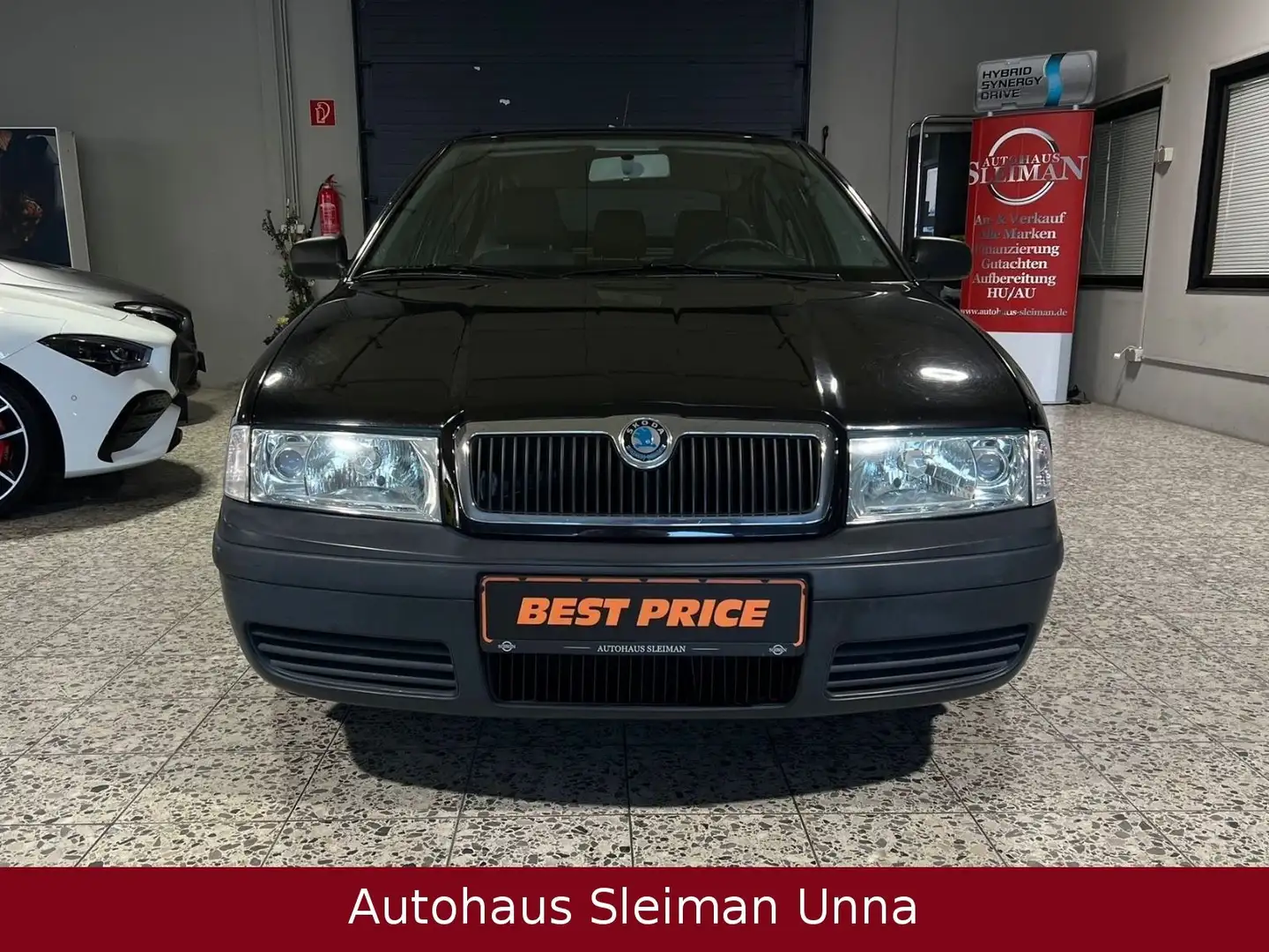 Skoda Octavia 2.0 Ambiente Schwarz - 2