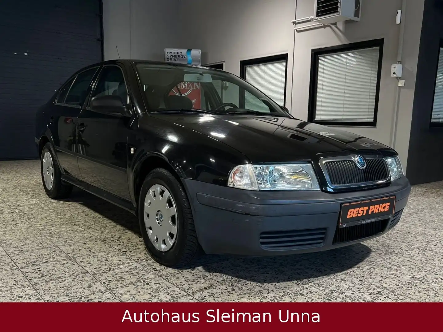 Skoda Octavia 2.0 Ambiente Schwarz - 1