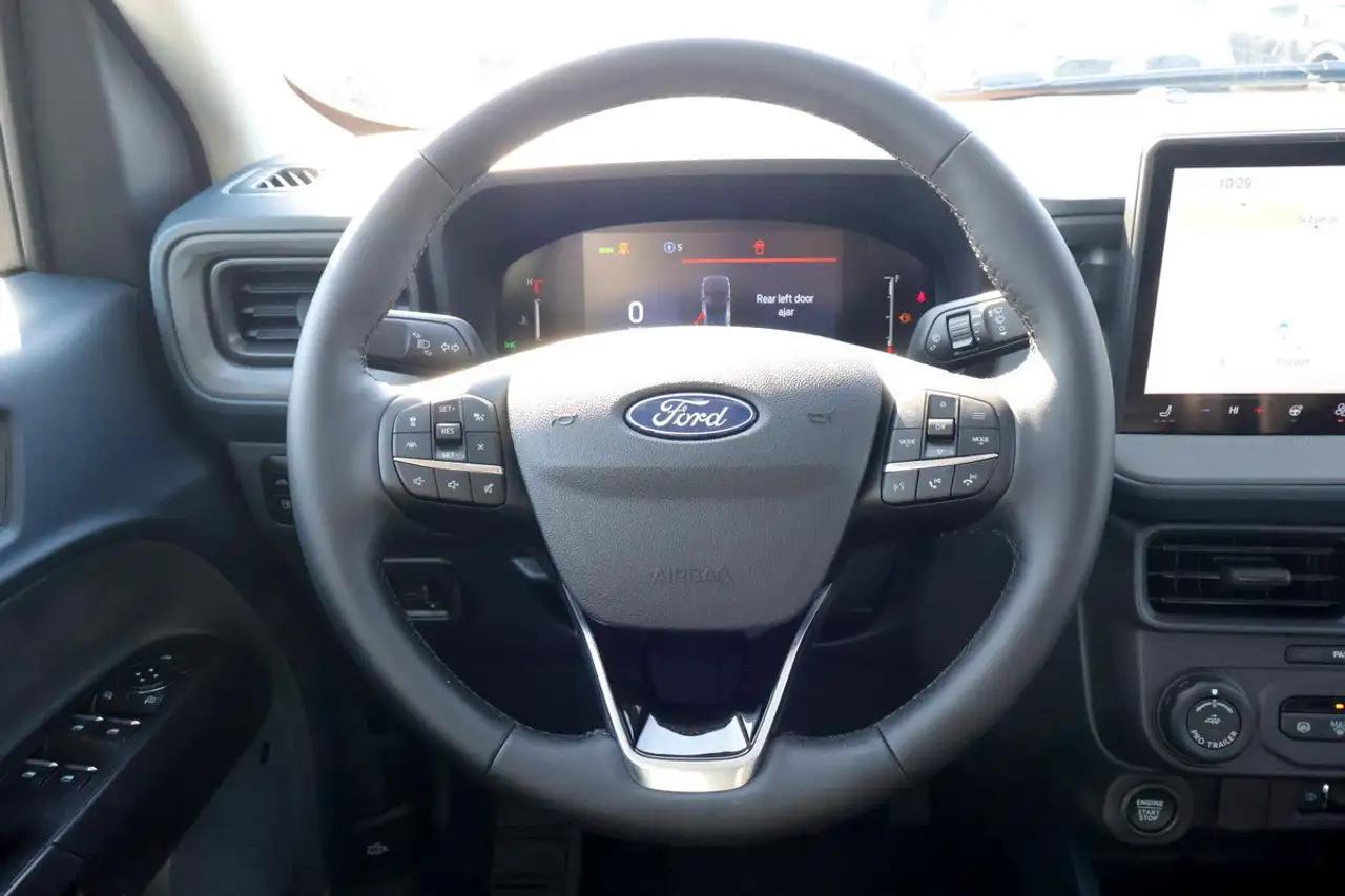 Ford Maverick снимка Ford Maverick