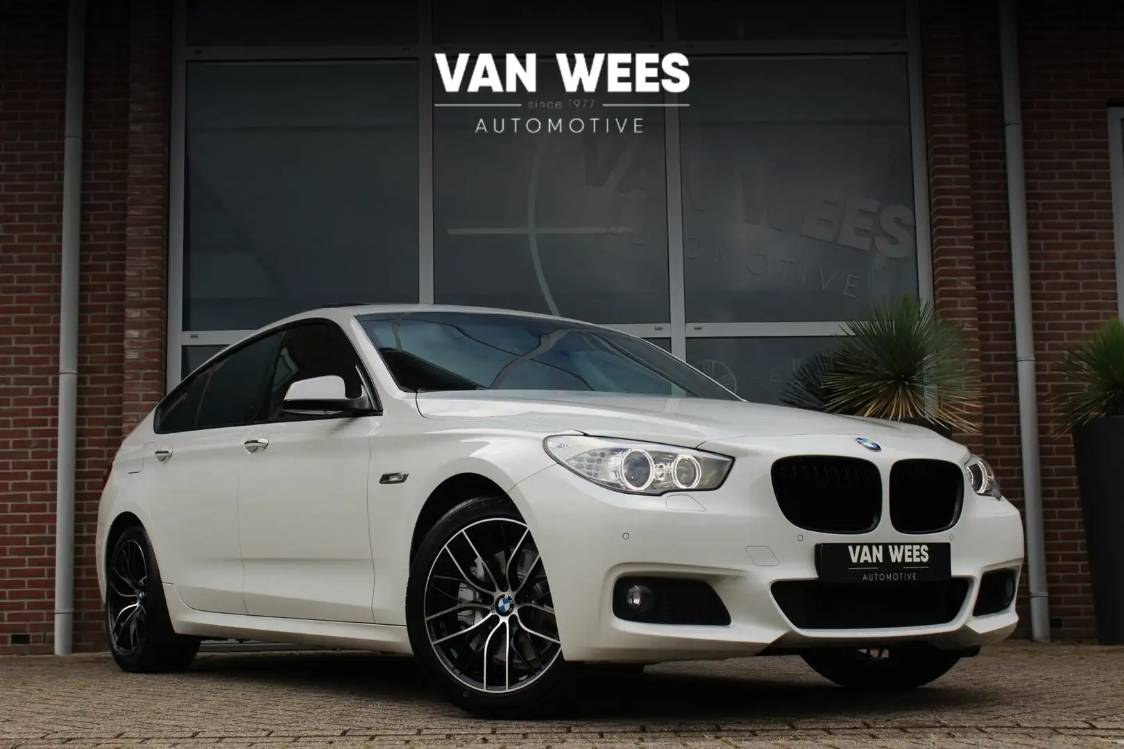 BMW 520 5-serie Gran Turismo 520d F07 High Executive M-pak Білий - 1