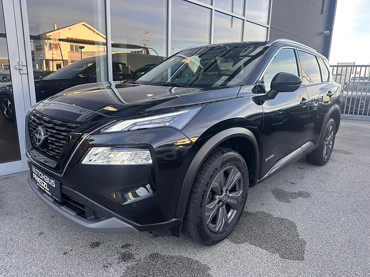 Nissan X-Trail 1,5 VC-T e-Power 4ORCE Allrad N-Connecta Schwarz - 1
