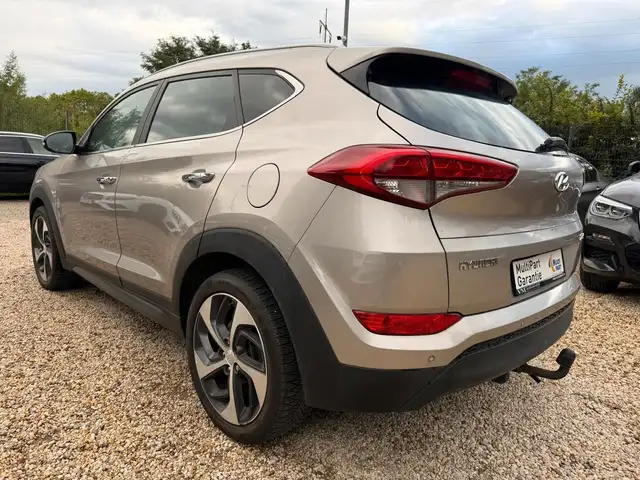 Hyundai Tucson view 6