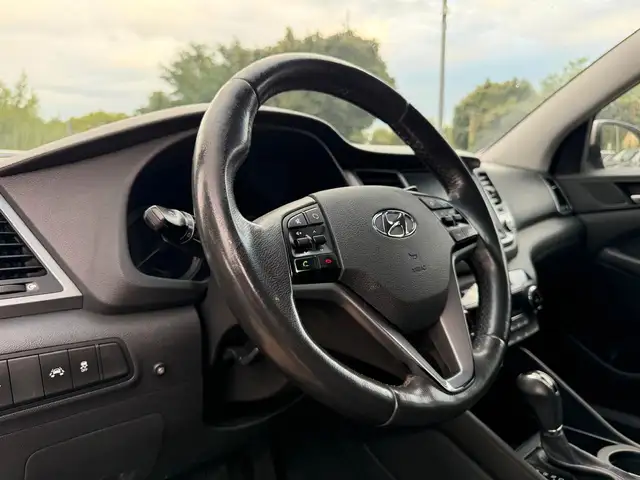 Hyundai Tucson view 8