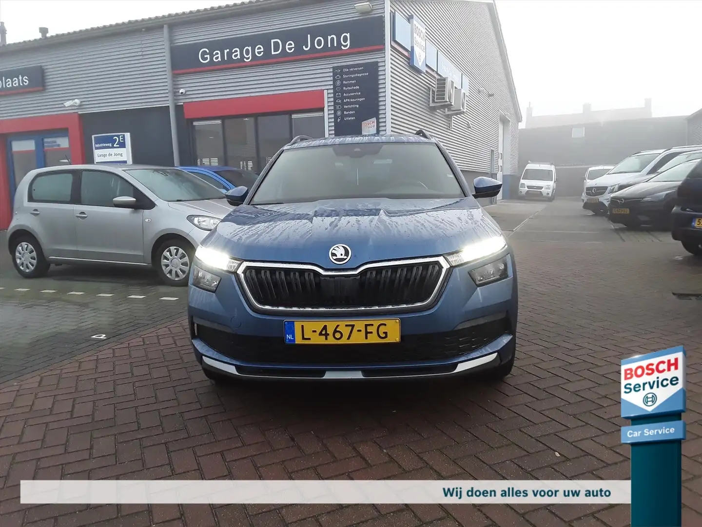 Skoda Kamiq 1.0 TSI Greentech 110pk Sport Business Blau - 2
