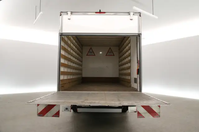 Volkswagen Crafter view 7