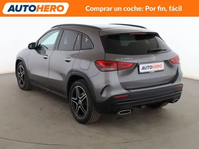 Mercedes-Benz GLA view 4