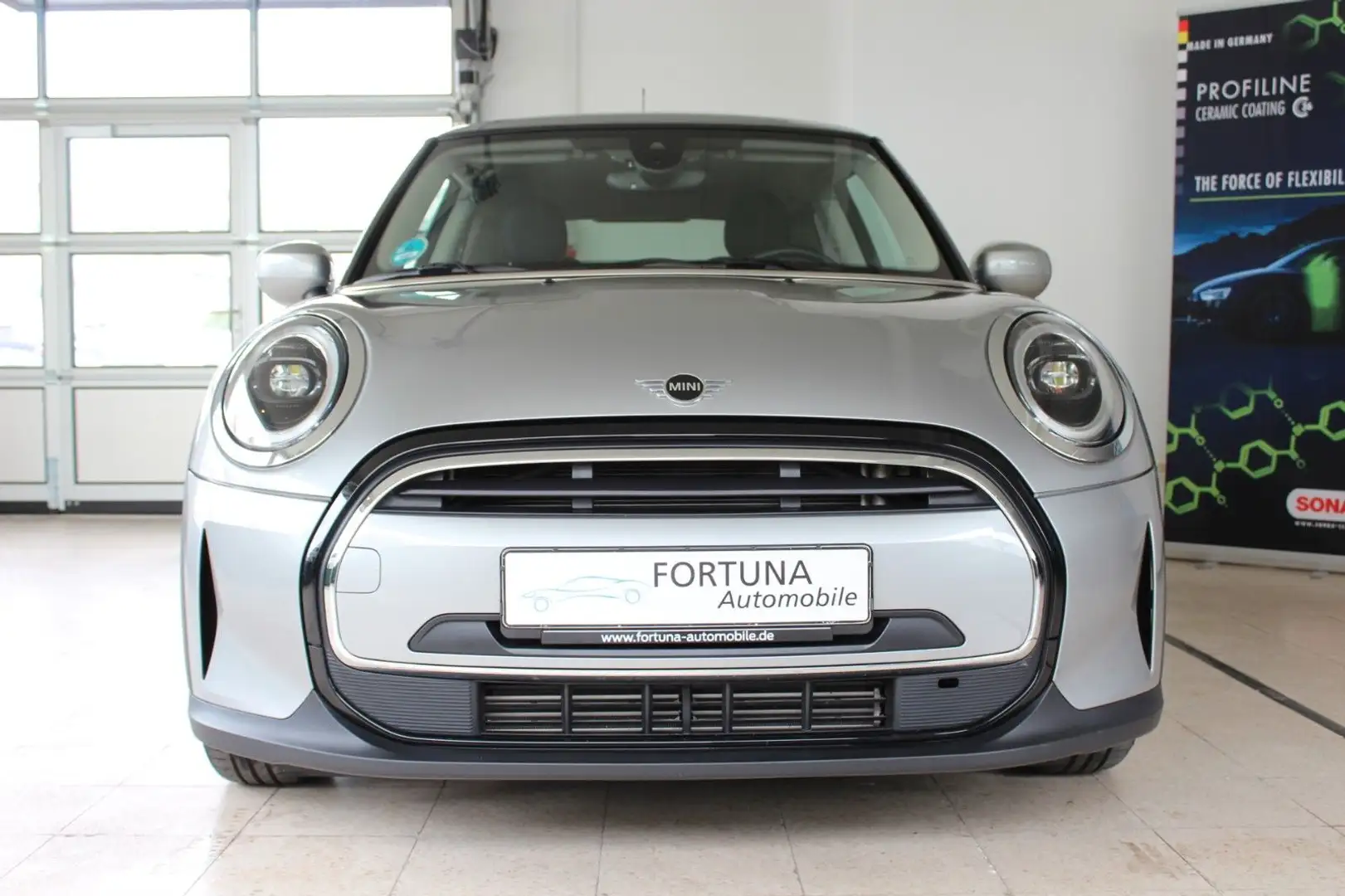 MINI Cooper Essential Trim Navi LED Kamera Argent - 2