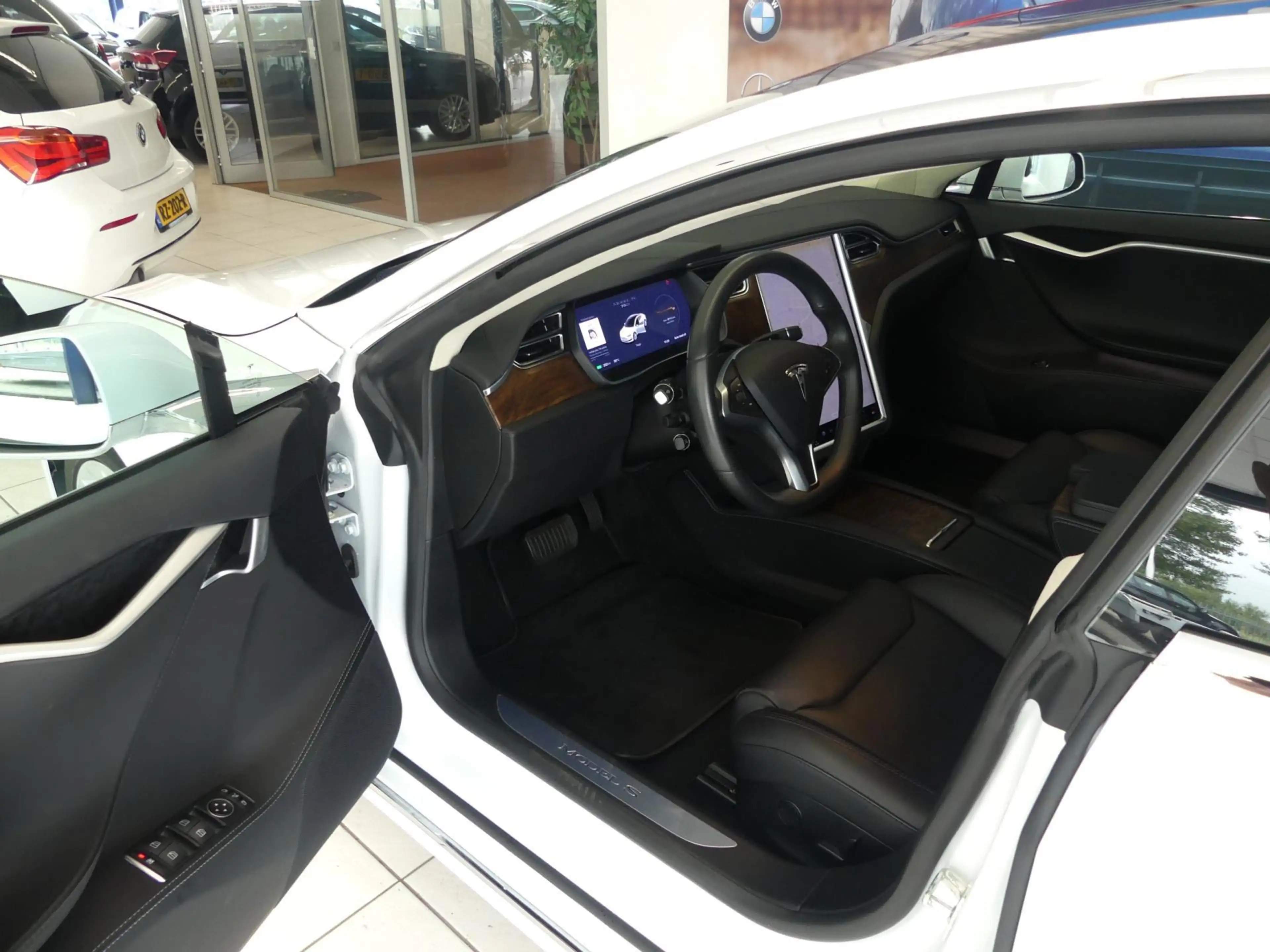 Tesla Model S 75D AWD Autopilot Navigatie Panoramdak Leder Xenon — photo 10