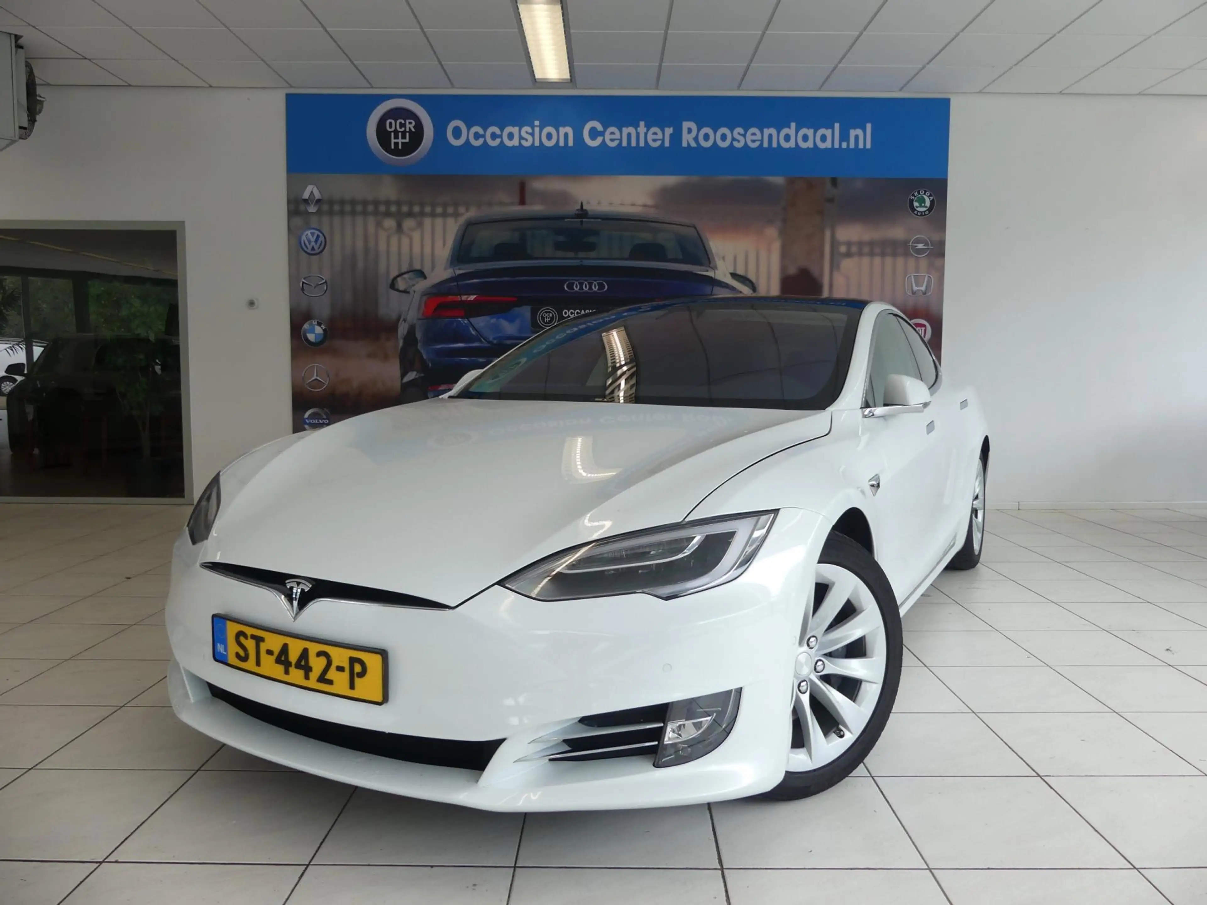 Tesla Model S 75D AWD Autopilot Navigatie Panoramdak Leder Xenon — photo 2