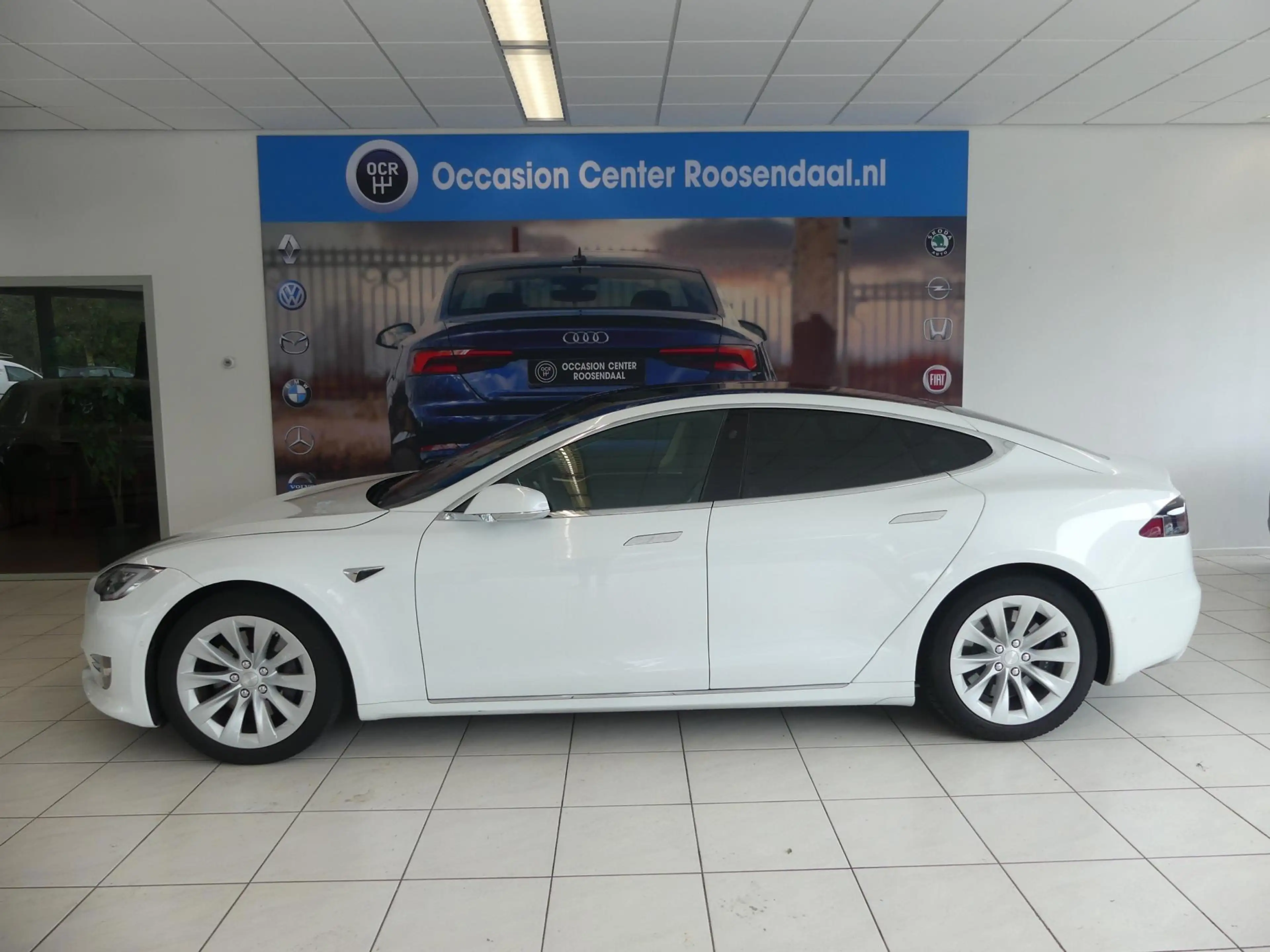 Tesla Model S 75D AWD Autopilot Navigatie Panoramdak Leder Xenon — photo 4