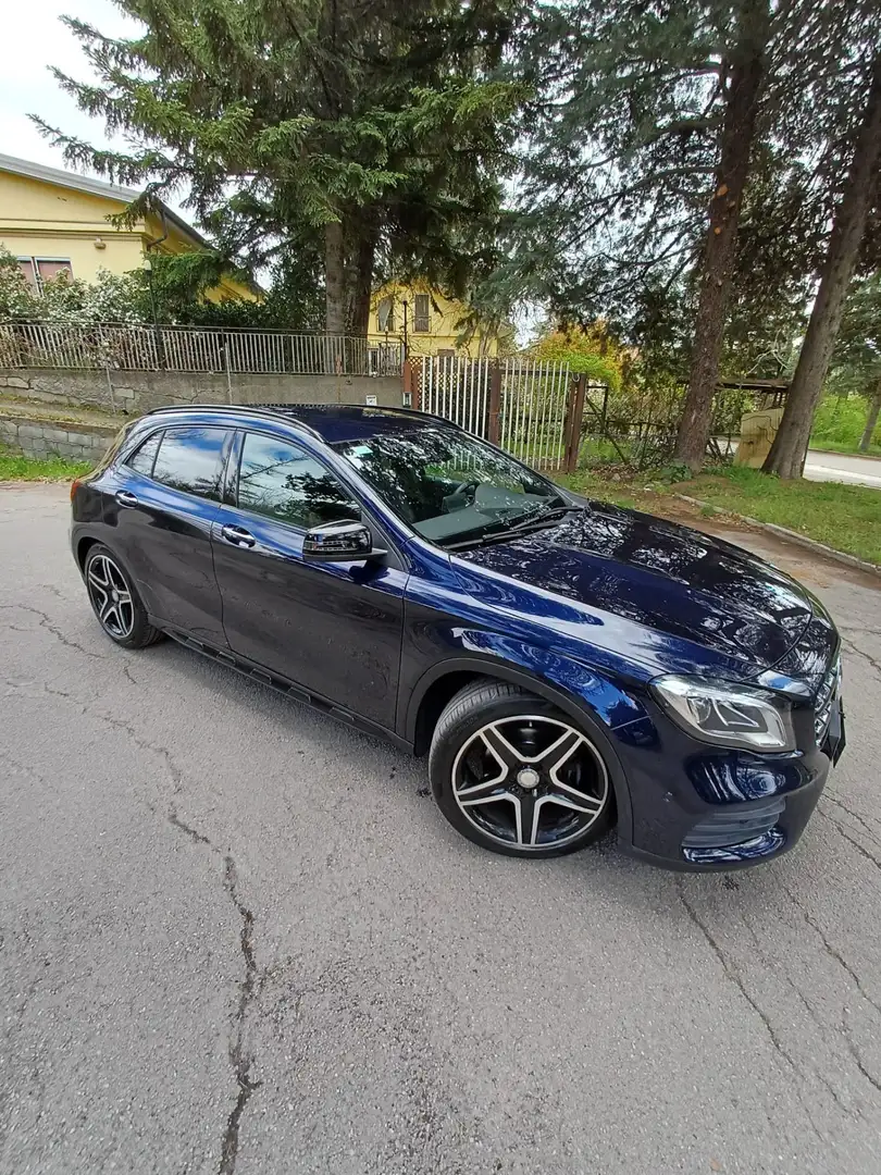 Mercedes-Benz GLA 220 d Premium amg 4matic 177cv auto Azul - 2