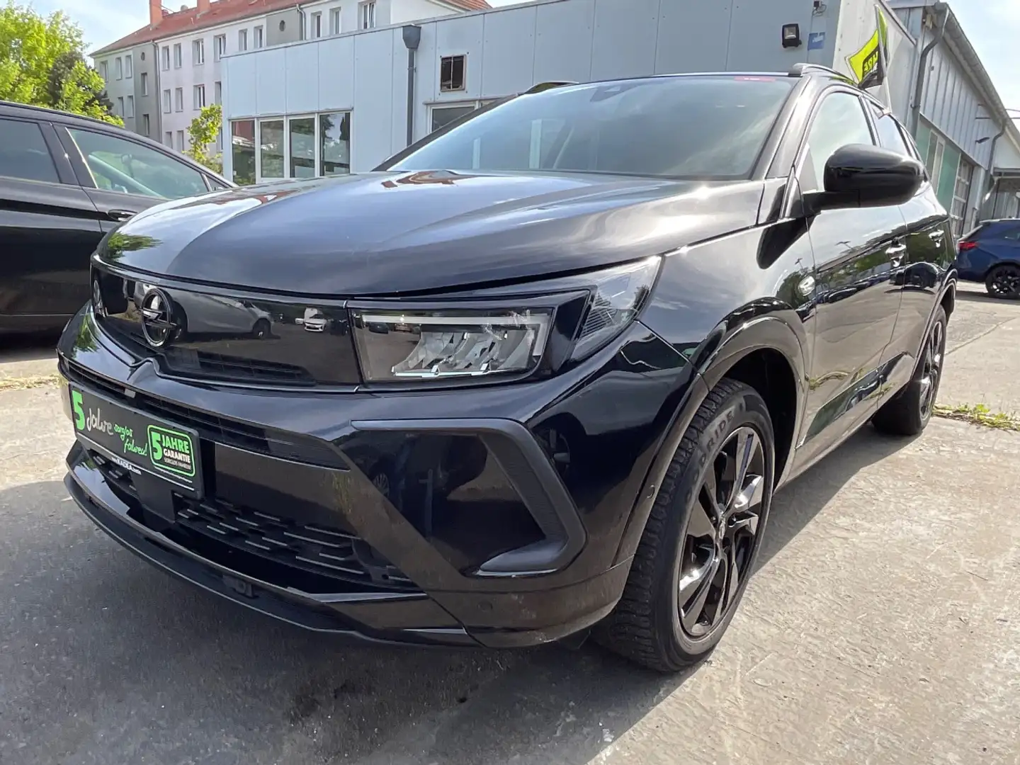 Opel Grandland 1.2 GS 18''LM,LED,KlimaA,WiPkt,Allwett Schwarz - 2