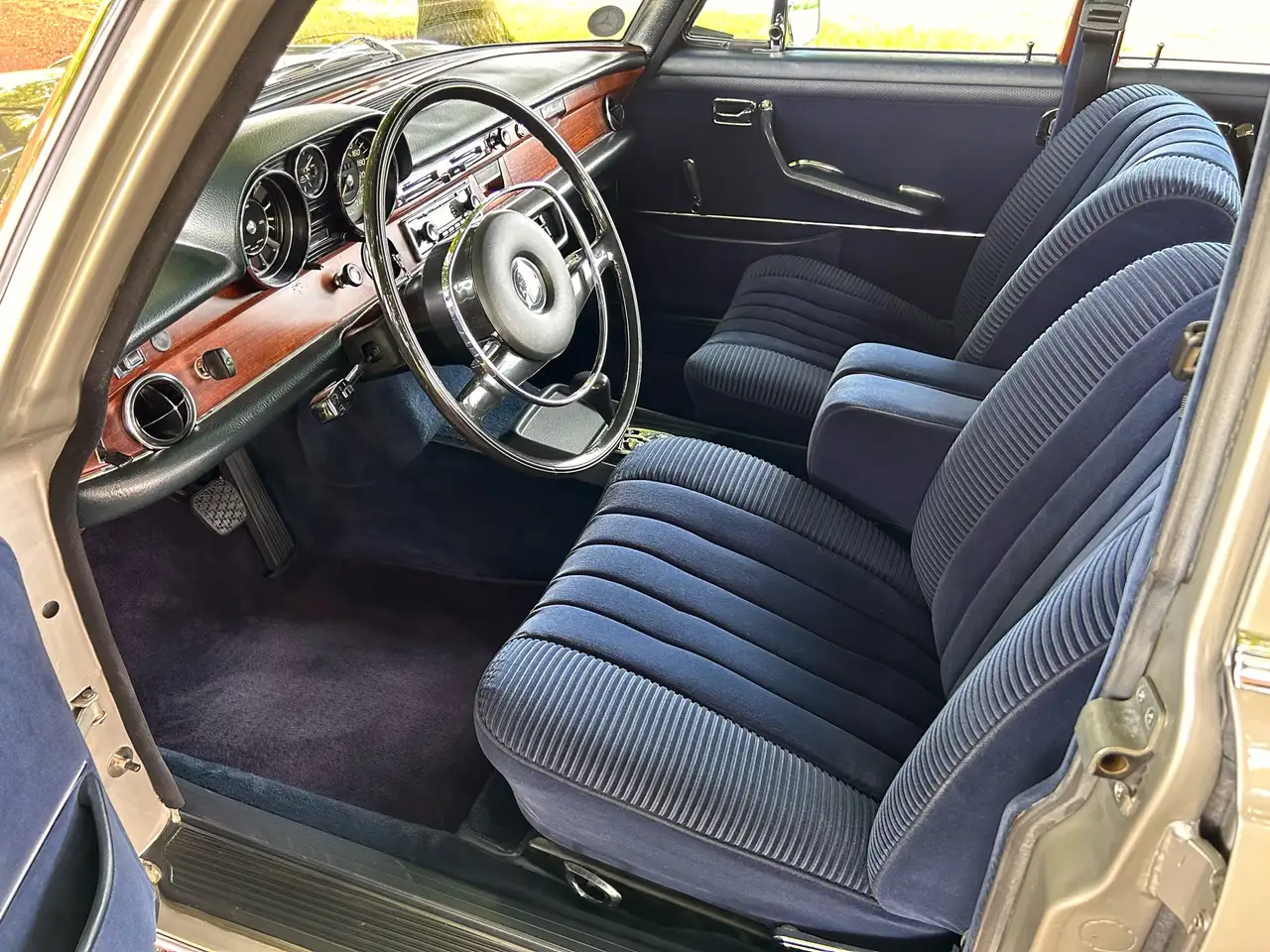 Mercedes-Benz 280 SE Automatic RESTAURO TOTALE, foto 3