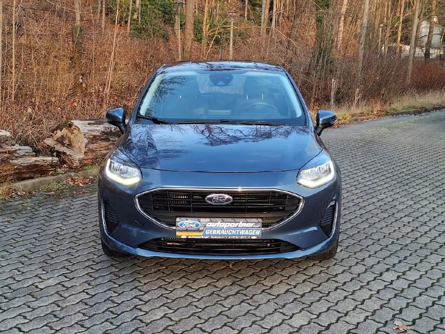 Ford Fiesta Cool & Connect Blau - 2