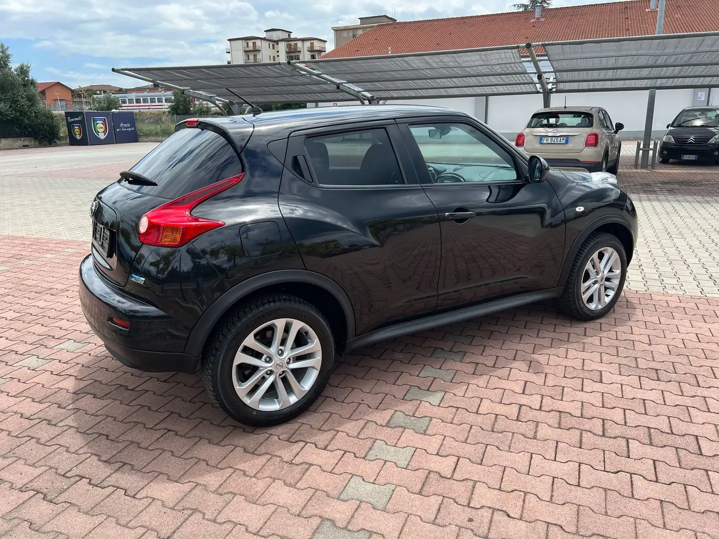 Nissan Juke Nero - 2