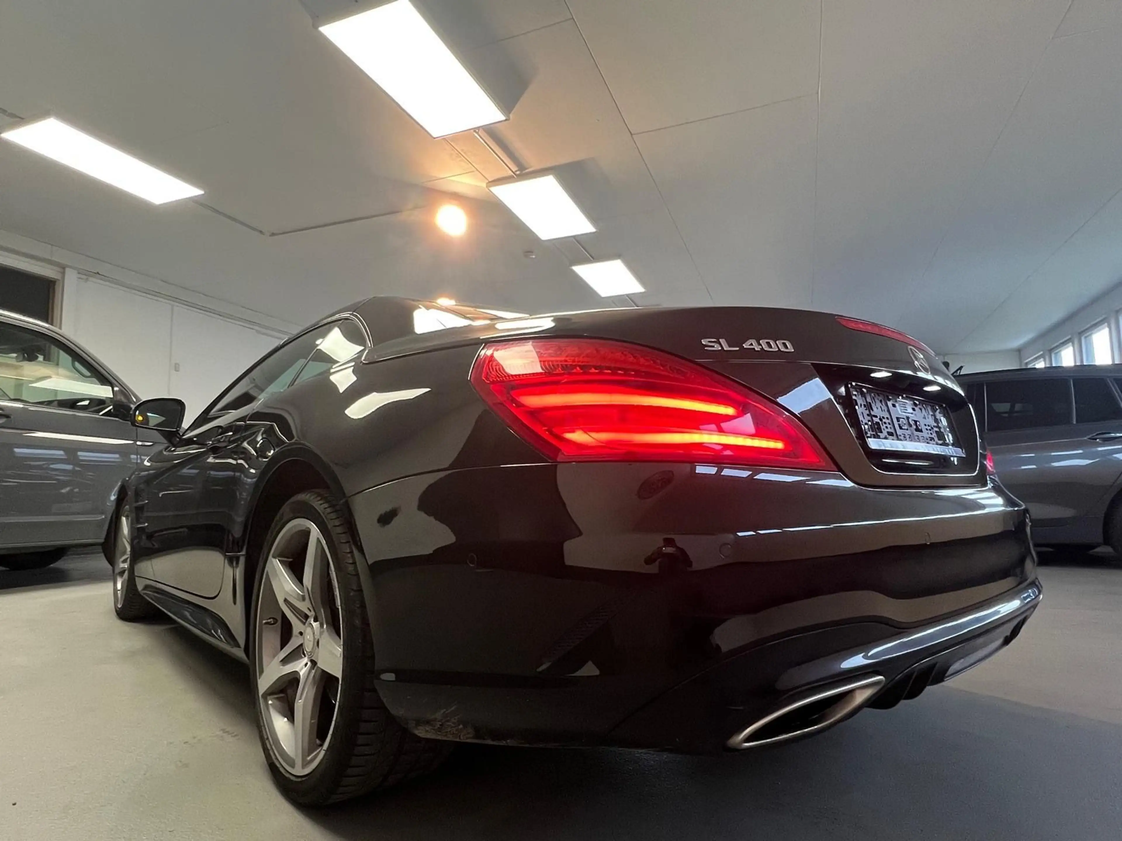 Mercedes-Benz SL 400 *LEDER*NAVI COMAND*PANO*19 Z*LED*AMG LINE* — photo 12