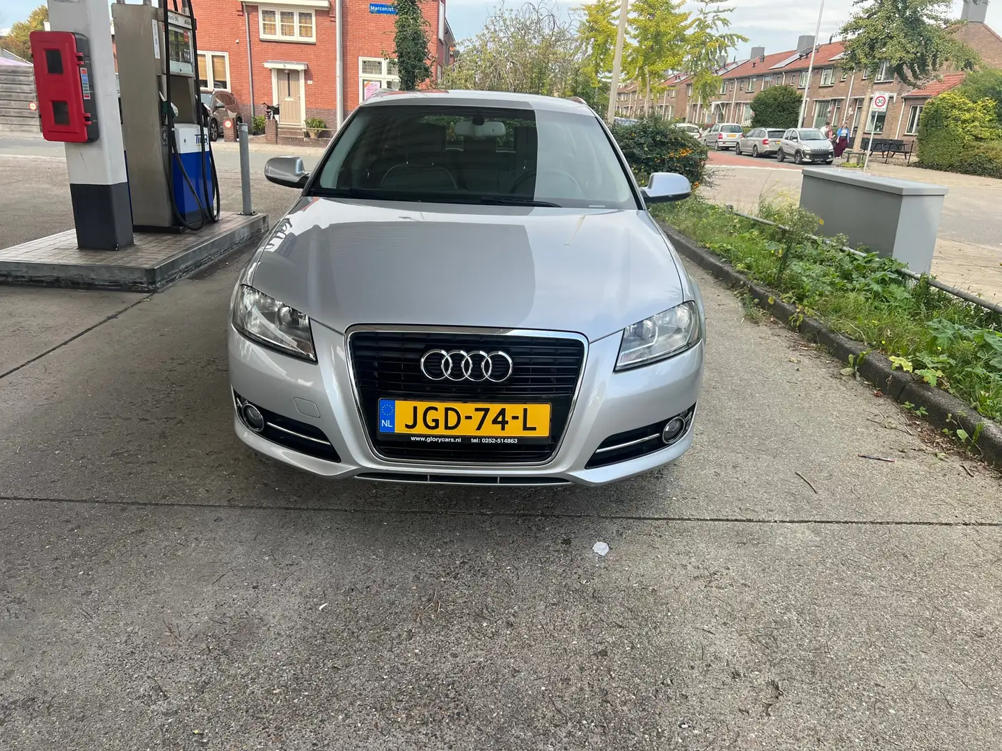 Audi A3 SPORTBACK 1.8 TFSI Attraction CRUISE-PDC-STOELVERW Grijs - 2