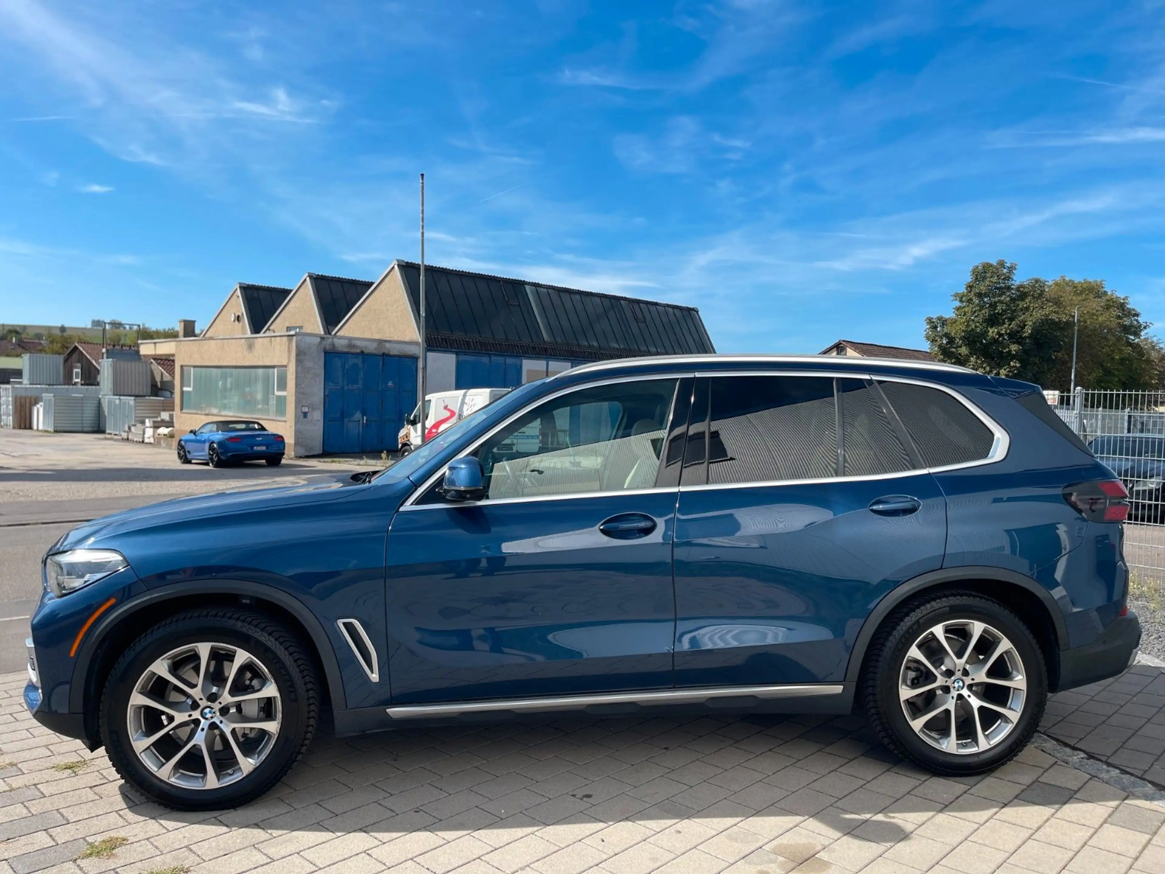 BMW X5 xDrive40i — photo 4