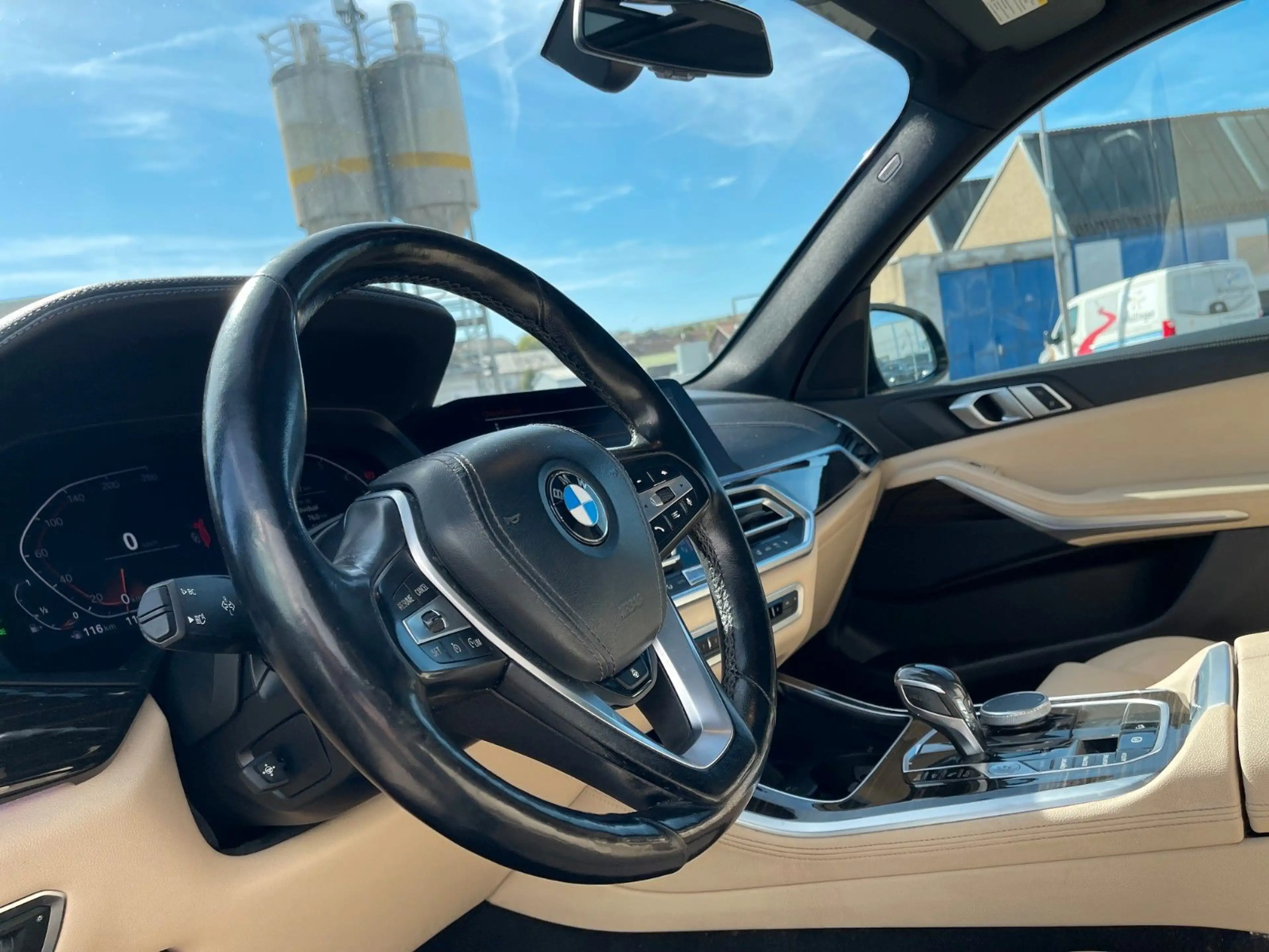 BMW X5 xDrive40i — photo 15