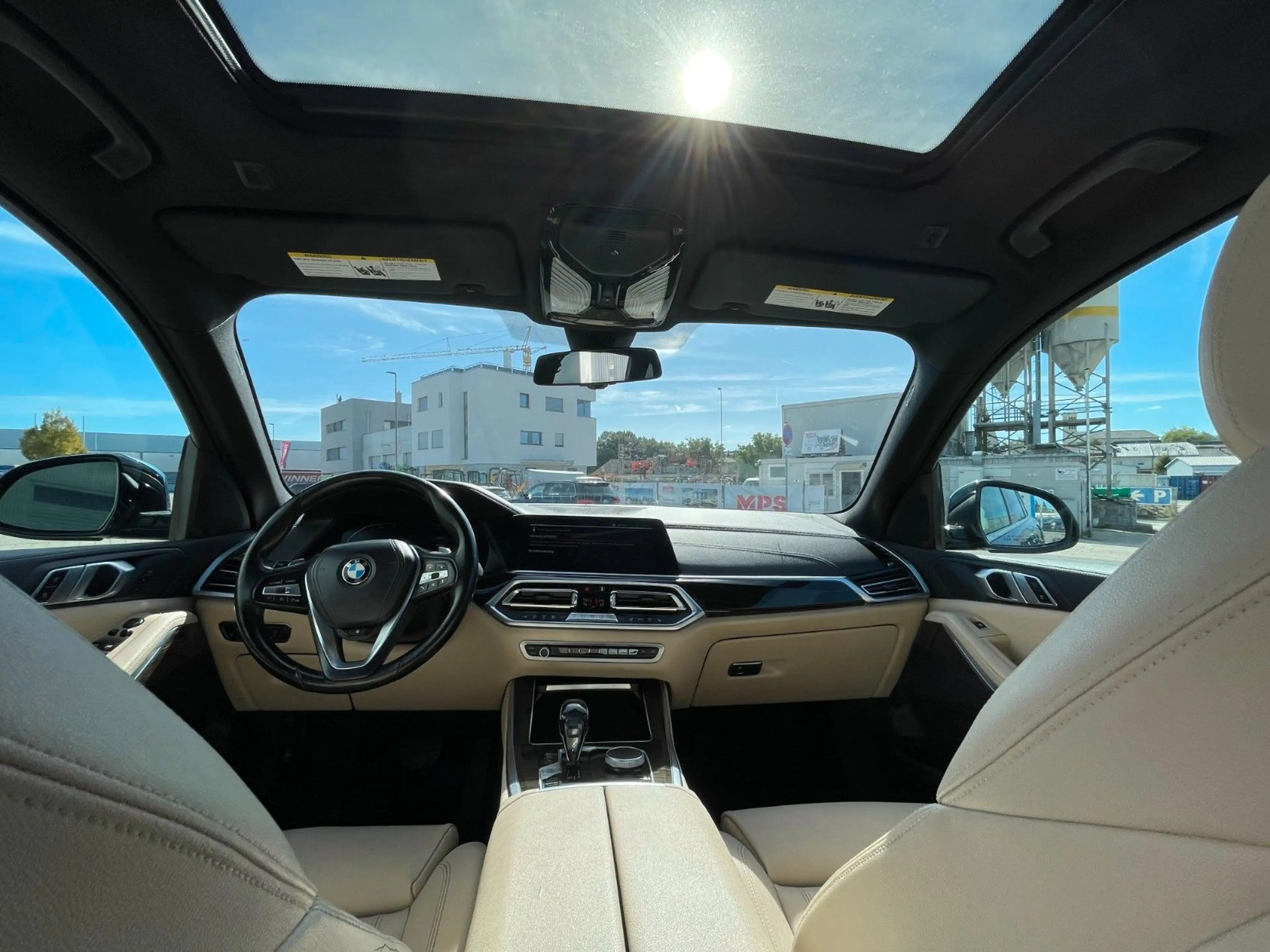 BMW X5 xDrive40i — photo 12