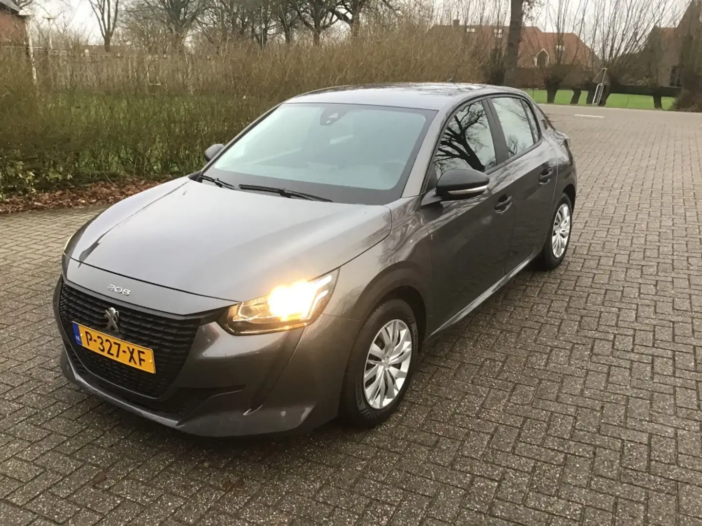 Peugeot 208 1.2 PureTech Like Gris - 1