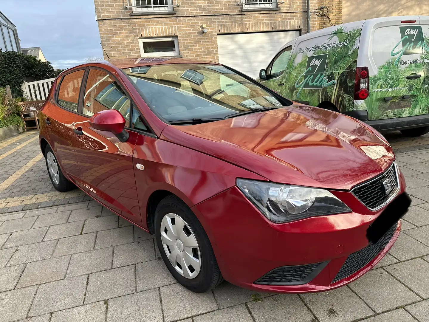 SEAT Ibiza Ibiza 1.2i Enjoy ESSENCE AIRCO 2014 2650€ Rouge - 2