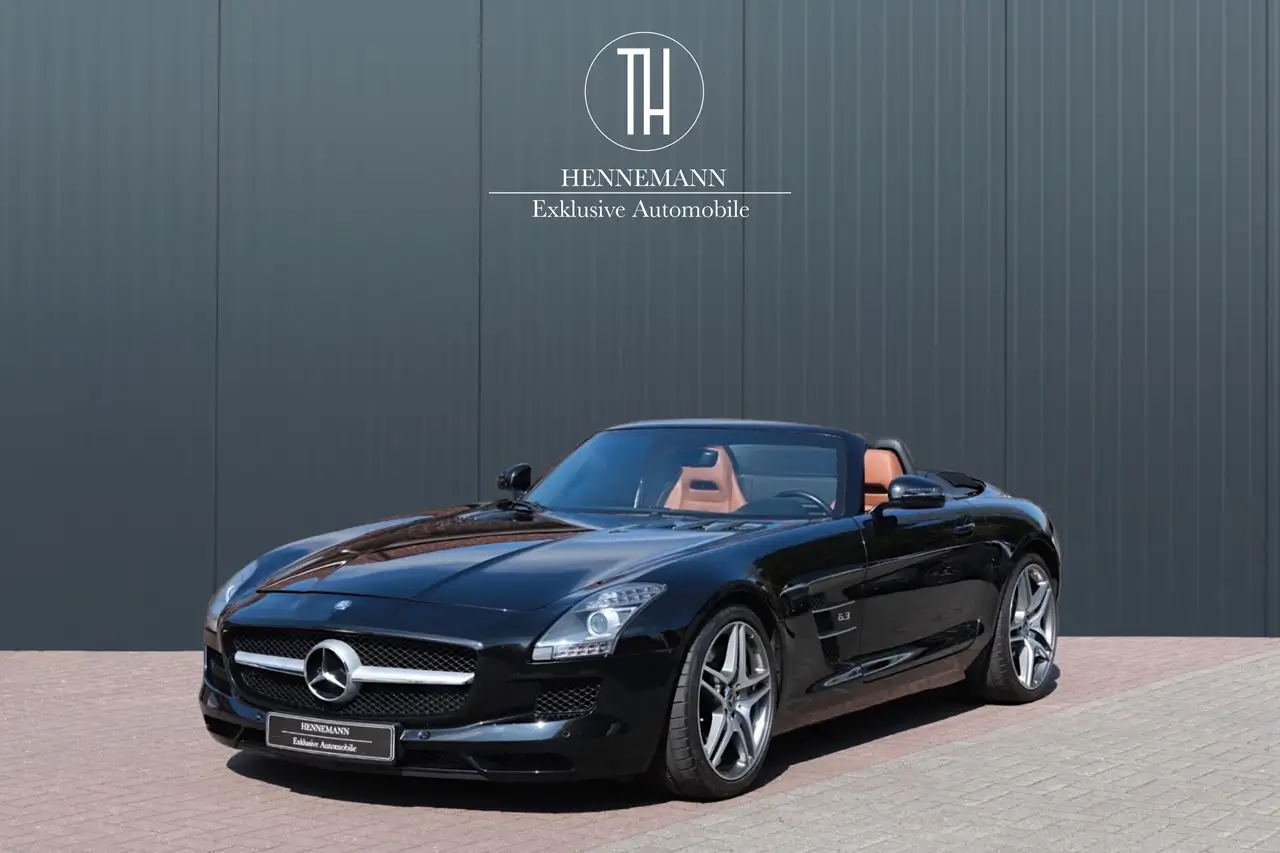 Mercedes-Benz SLS